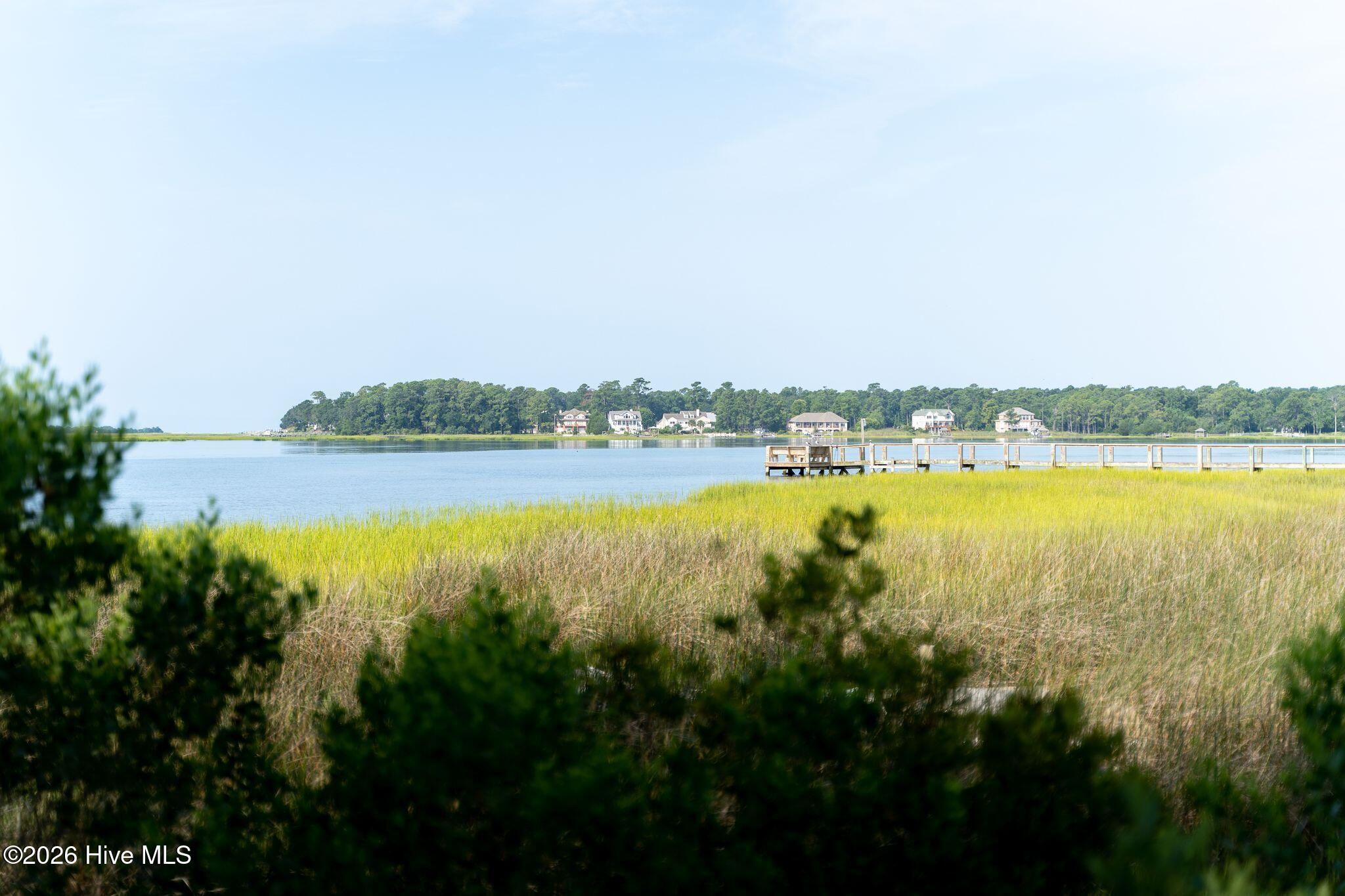 100563683 | Photo 42