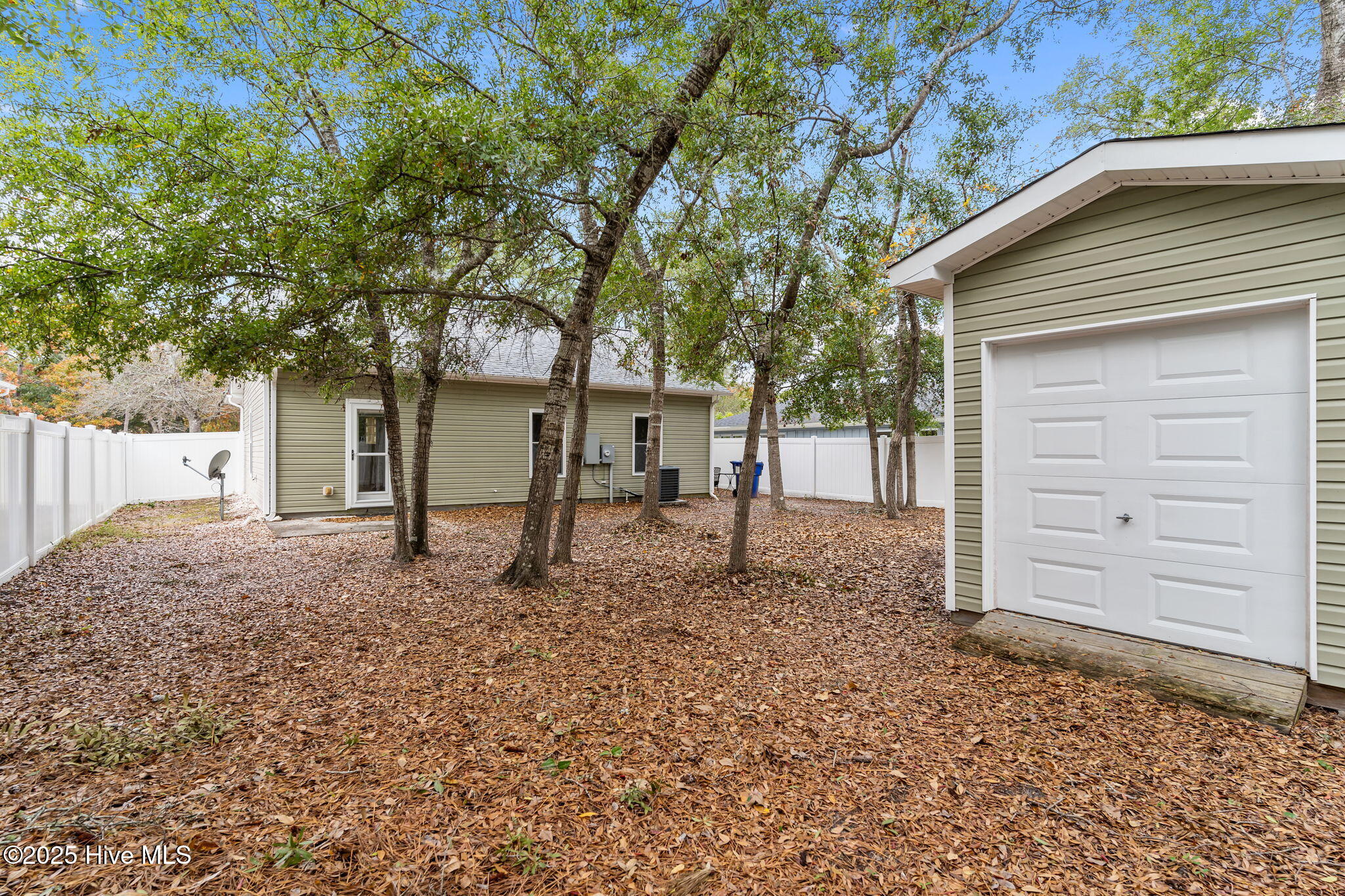 100543920 | Photo 19