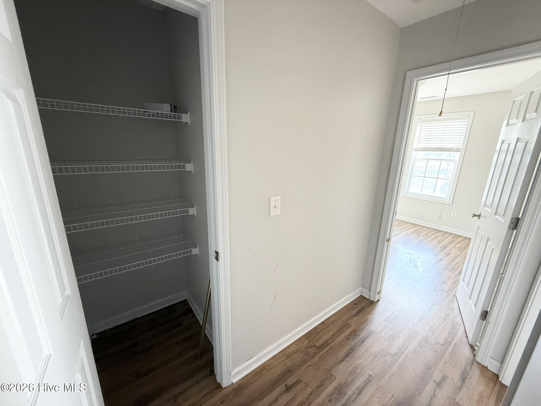 100547385 | Photo 18