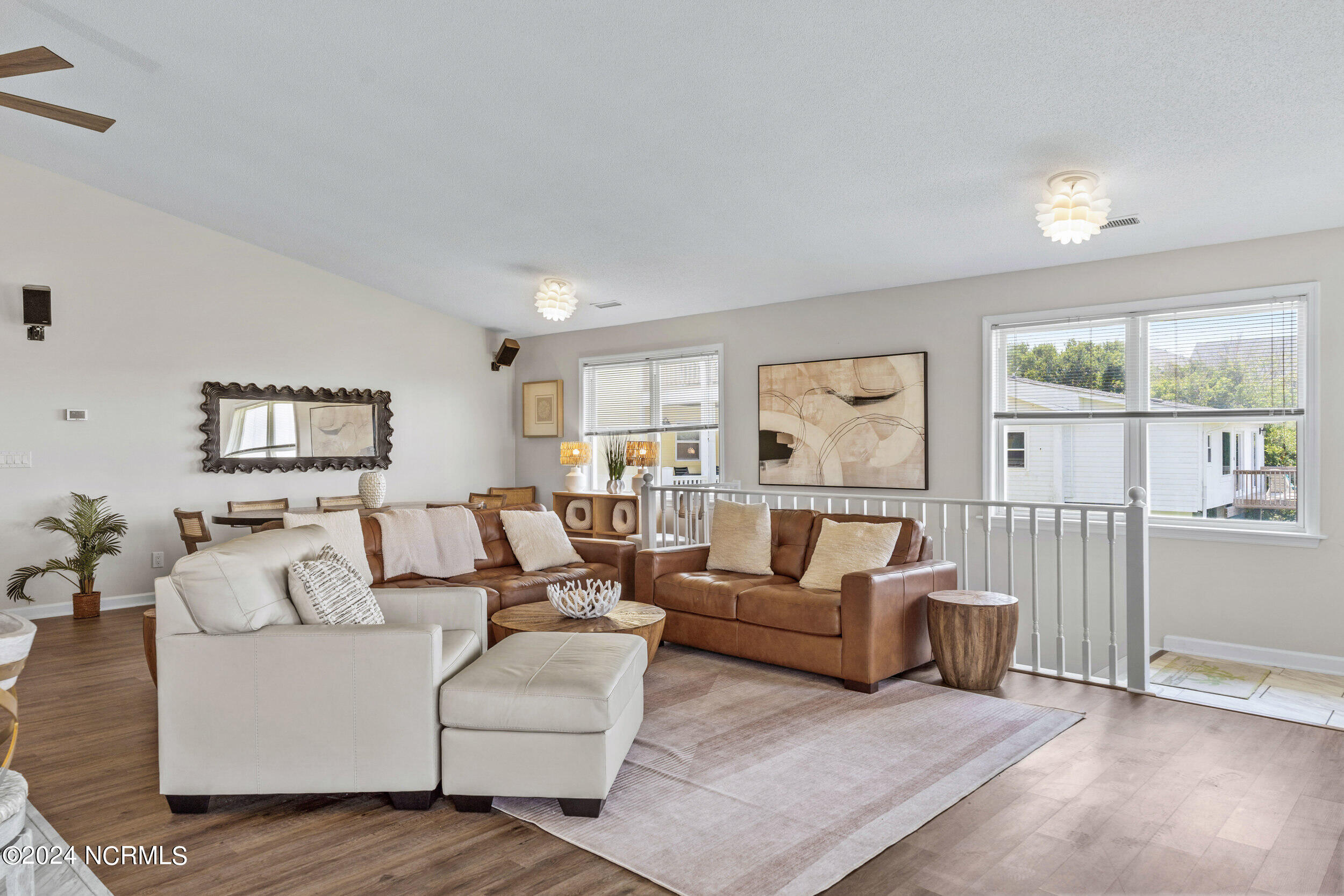 100539951 | Photo 12