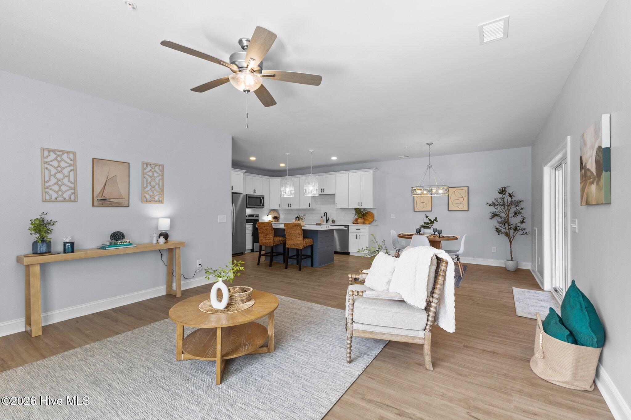 100564652 | Photo 31