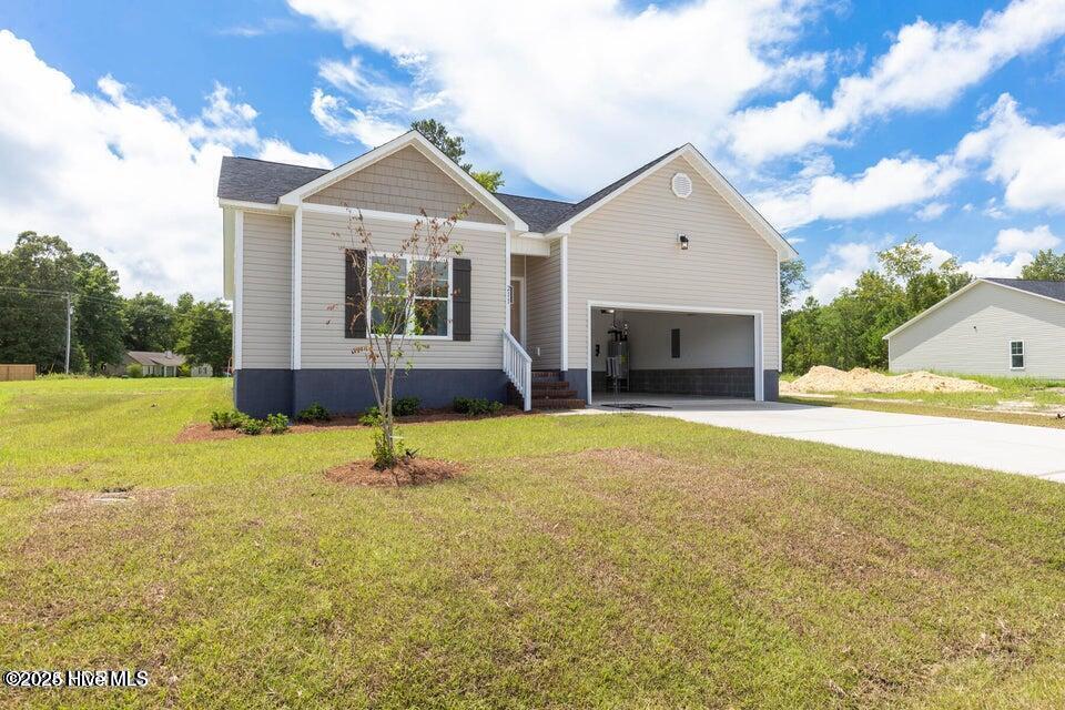 319 E Theriault Court, Jacksonville, NC, 28540
