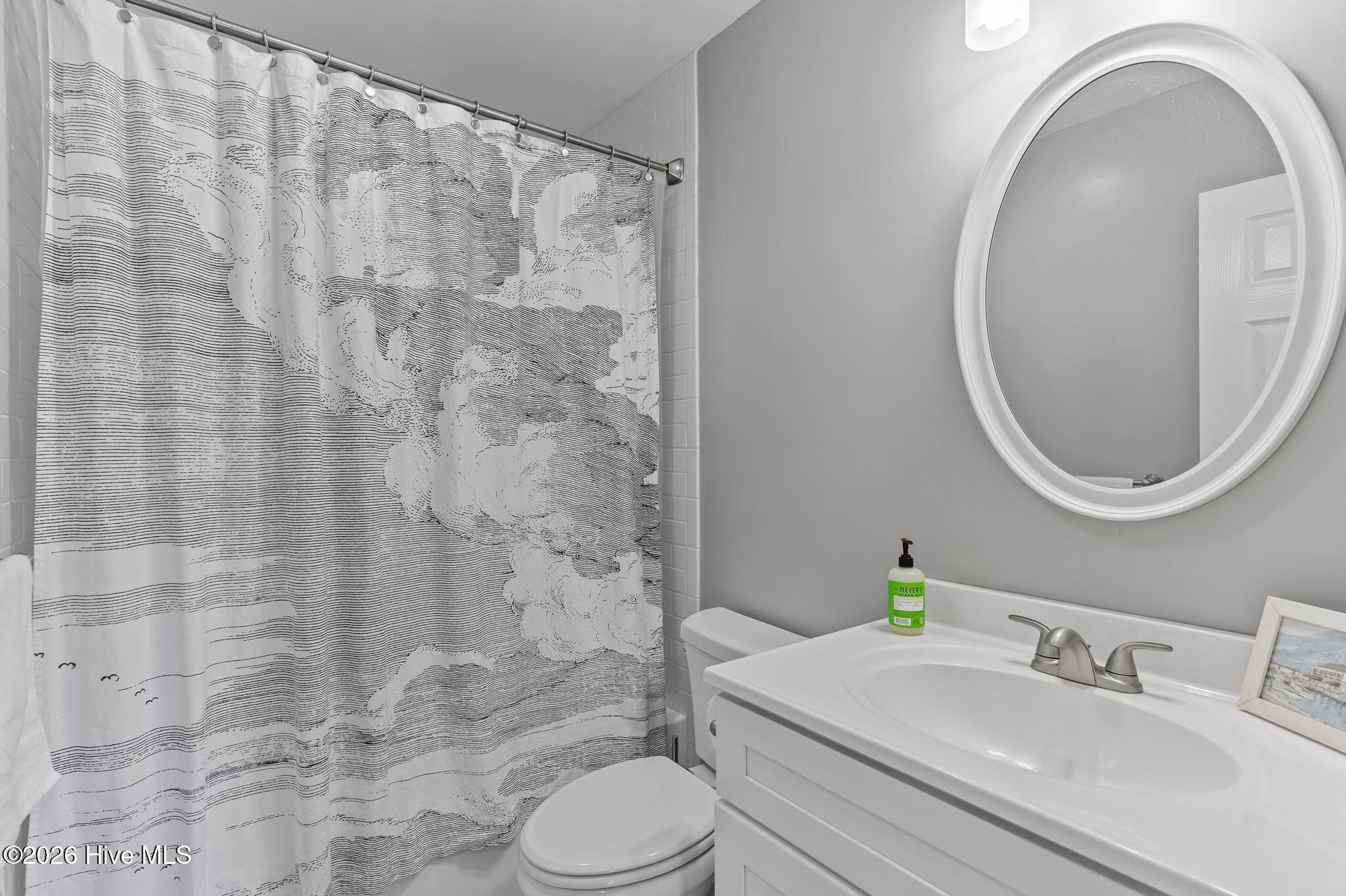 100564930 | Photo 27