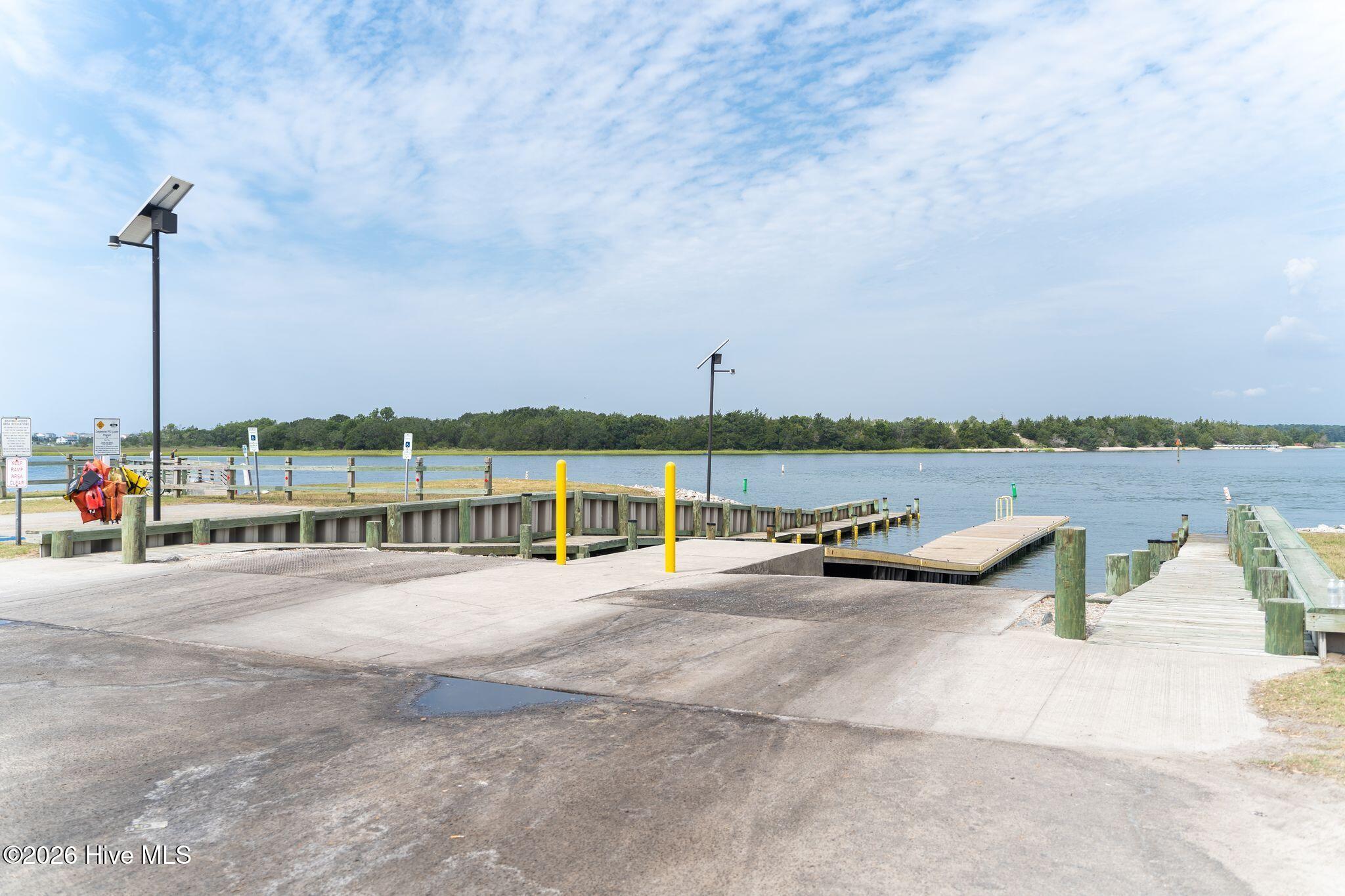 100563683 | Photo 34