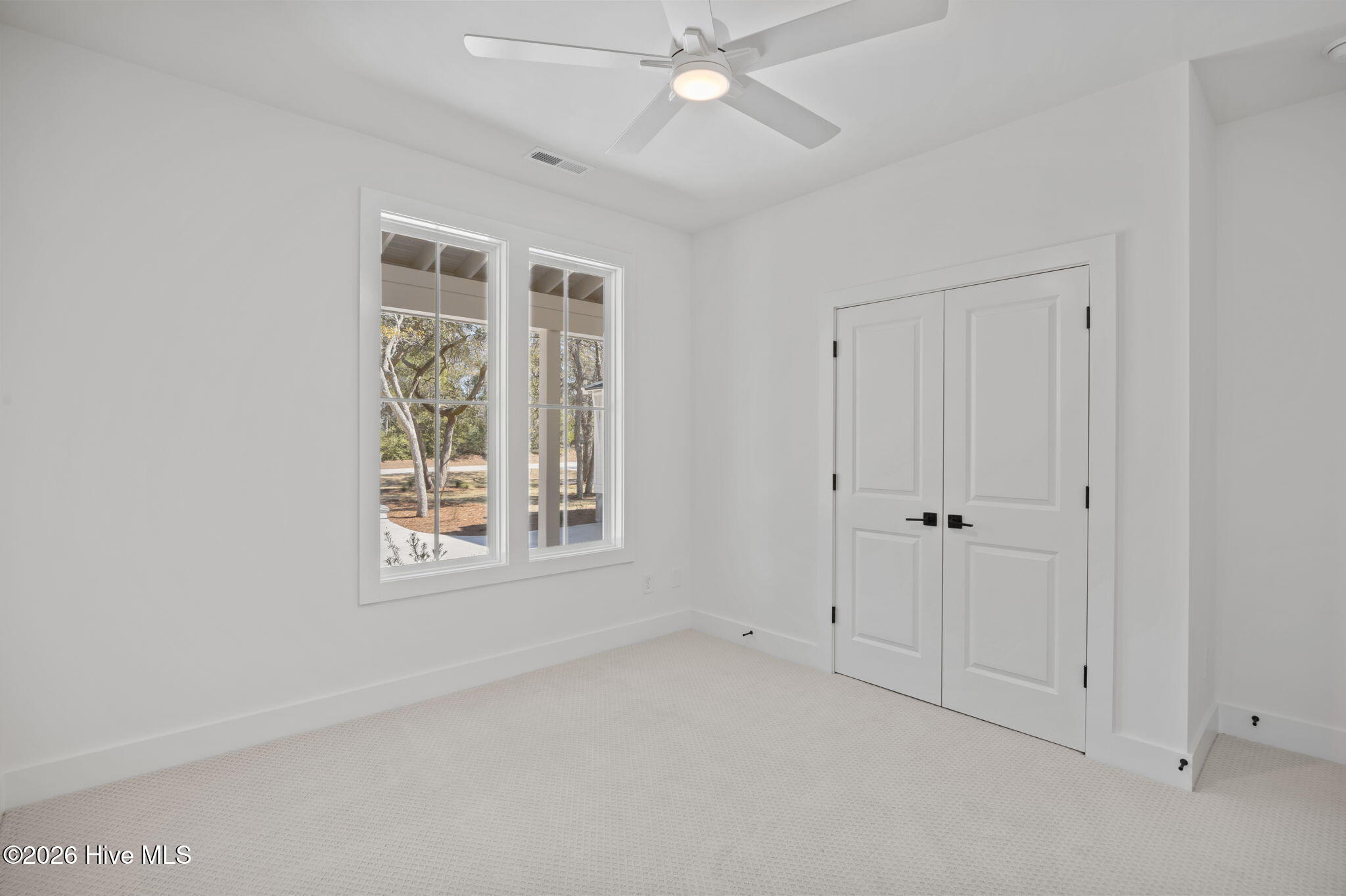 100559098 | Photo 27