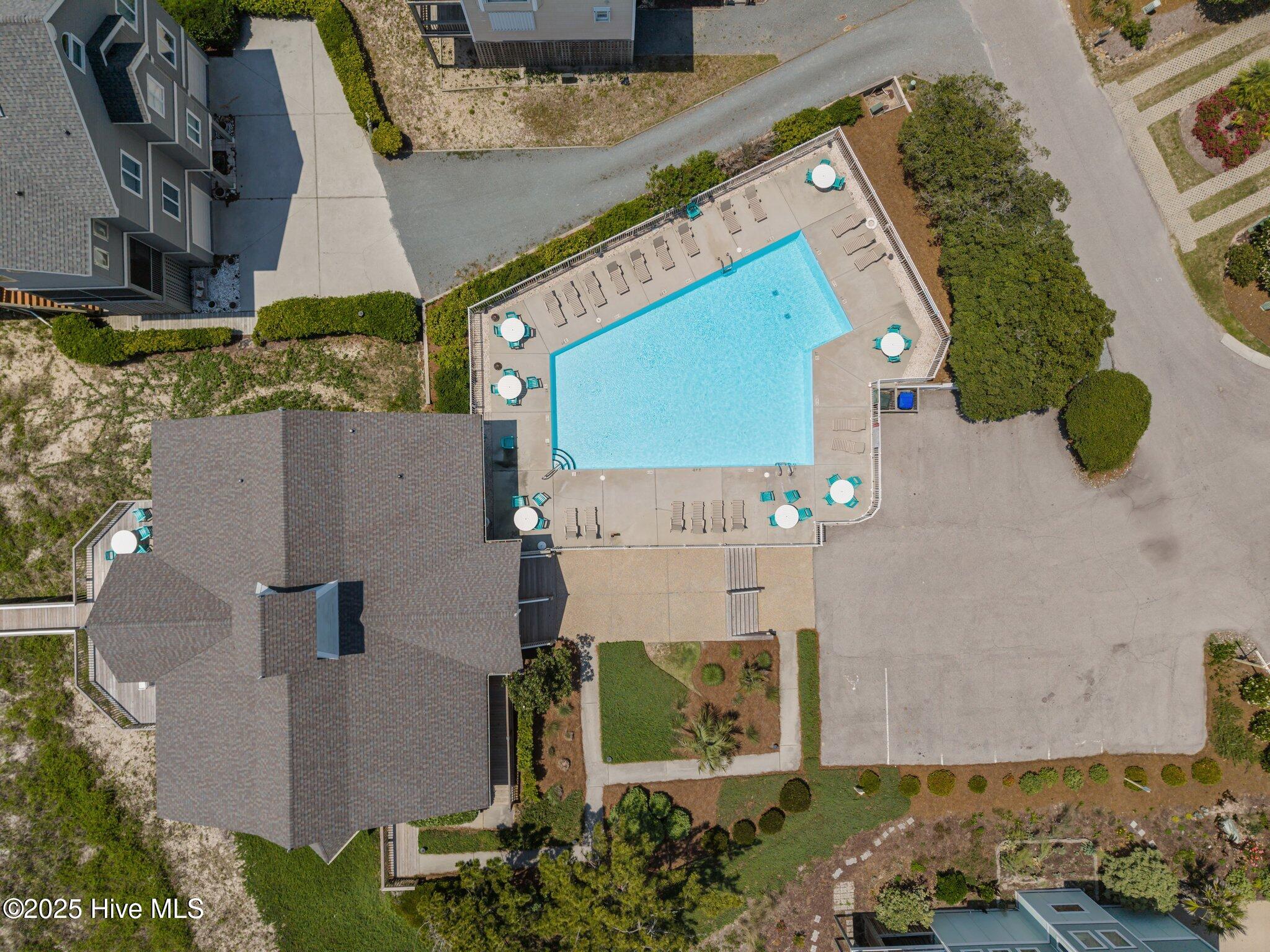 100547426 | Photo 55