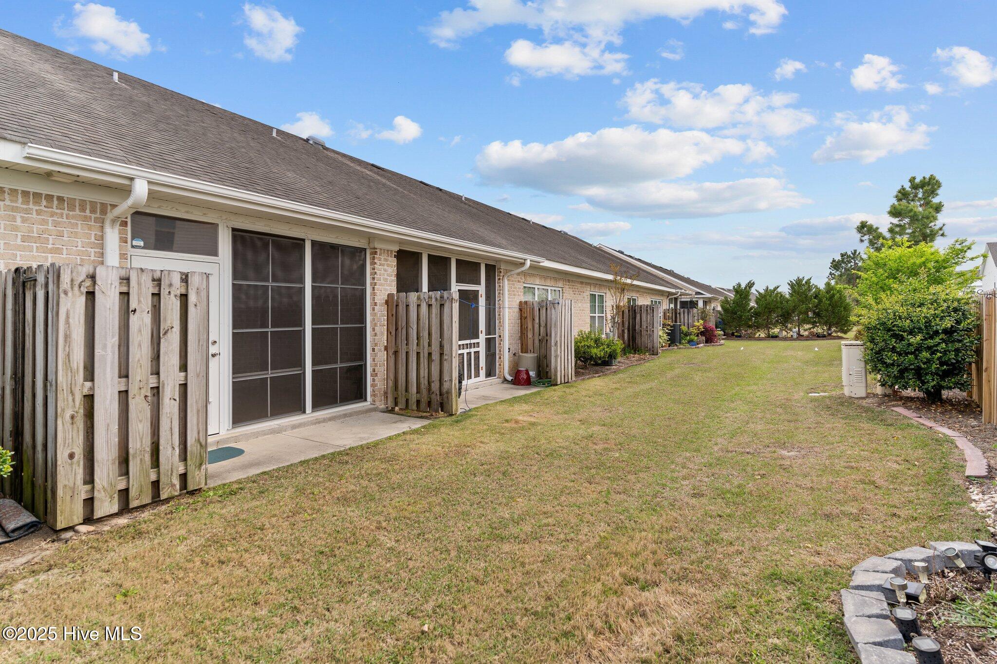 100513214 | Photo 38