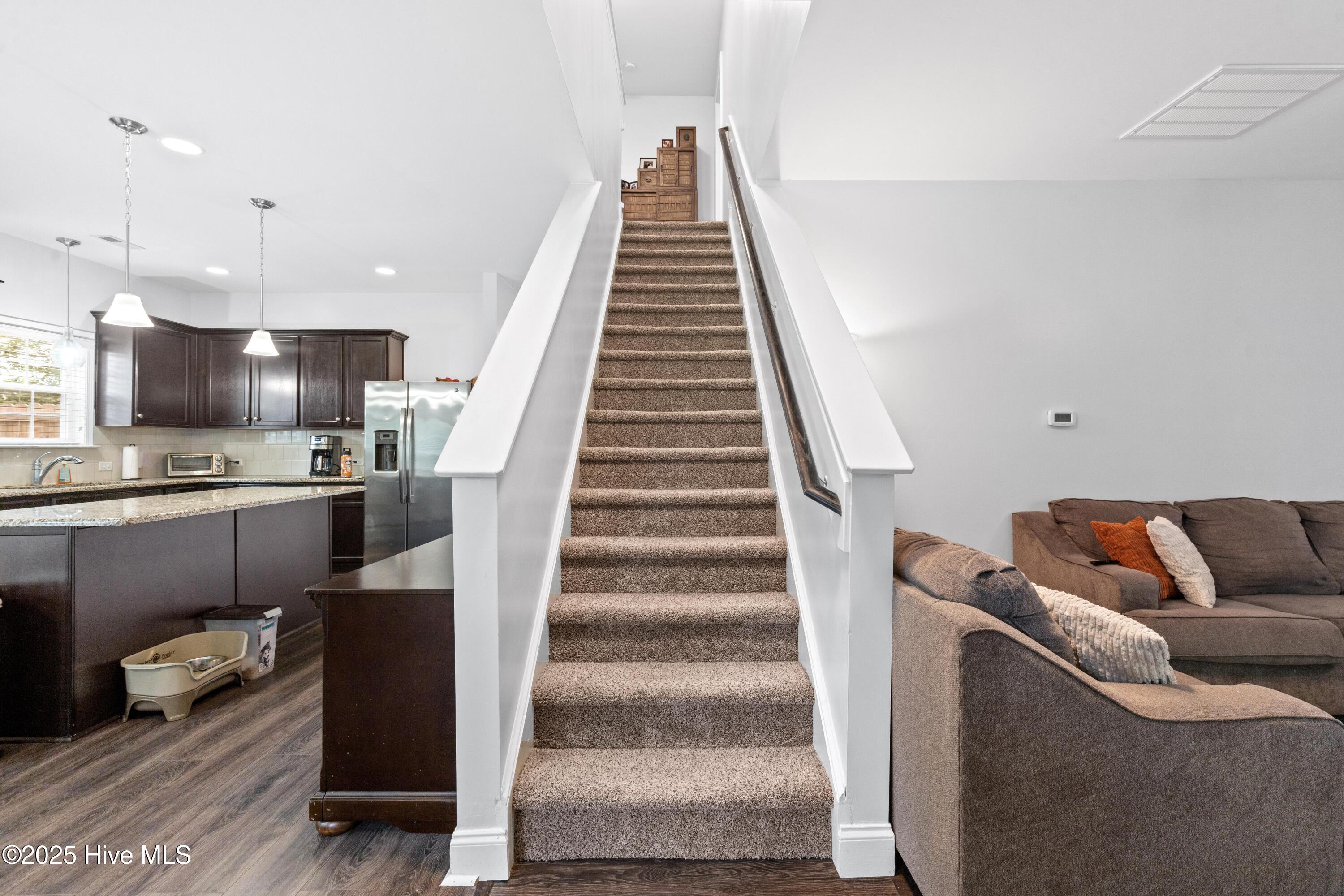 100521399 | Photo 17