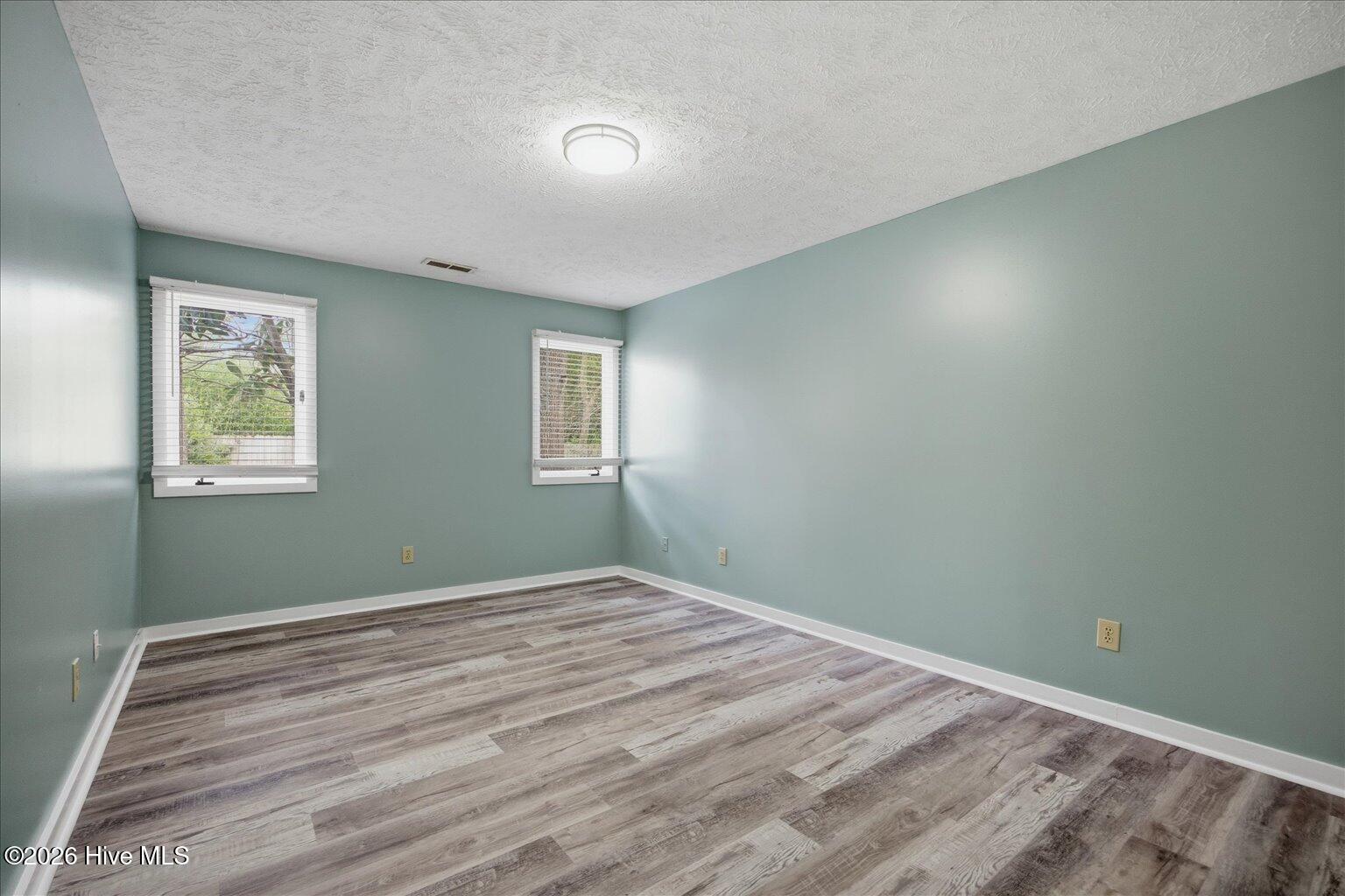 100555518 | Photo 22