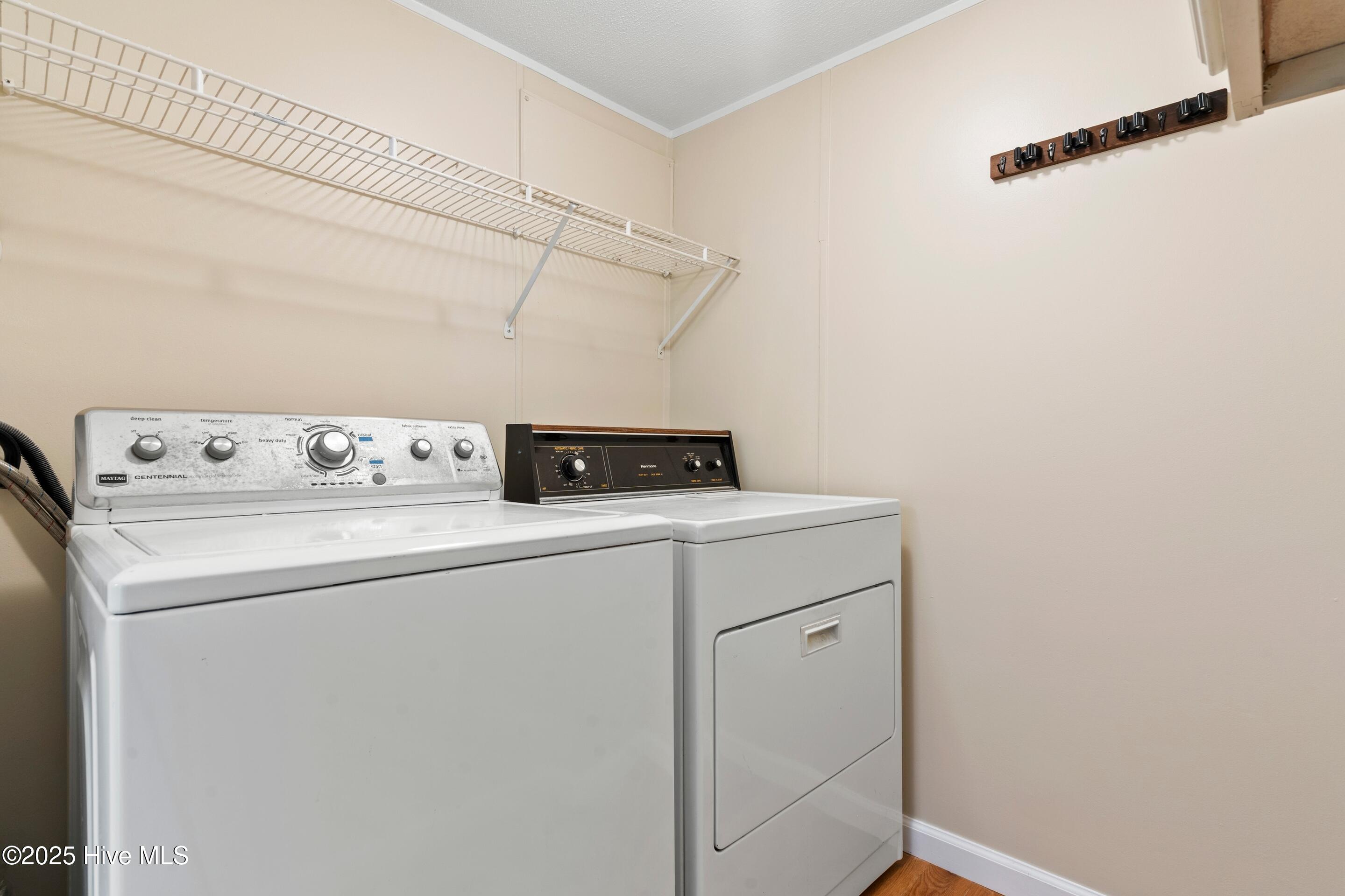 100546420 | Photo 29