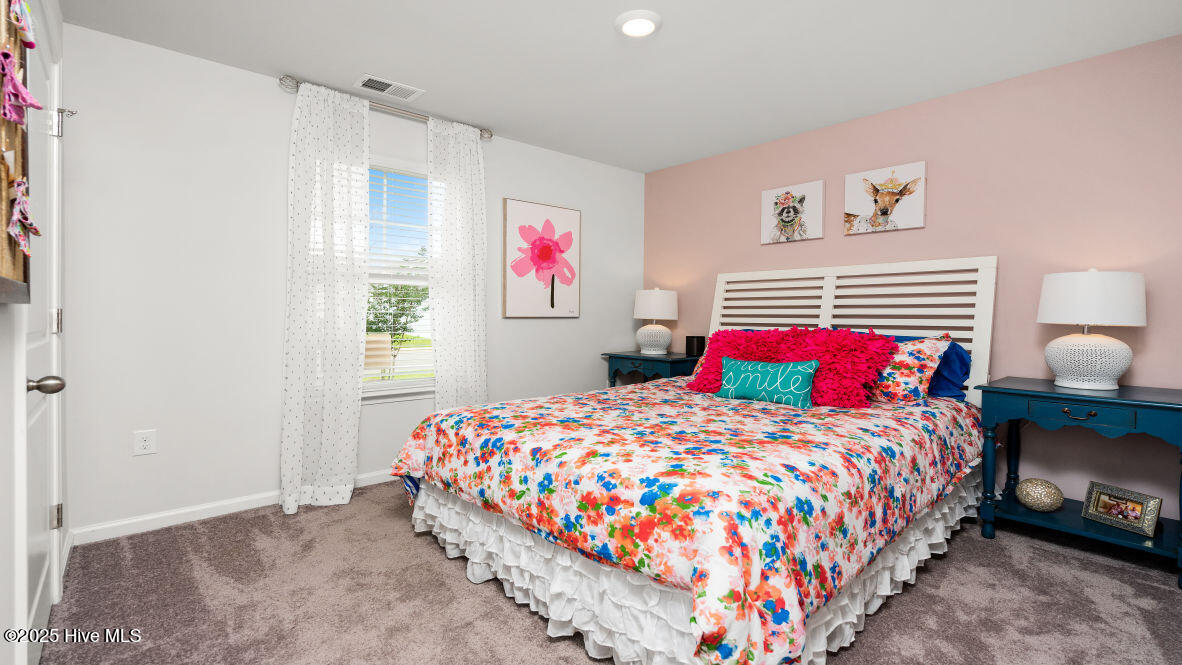 100515426 | Photo 51