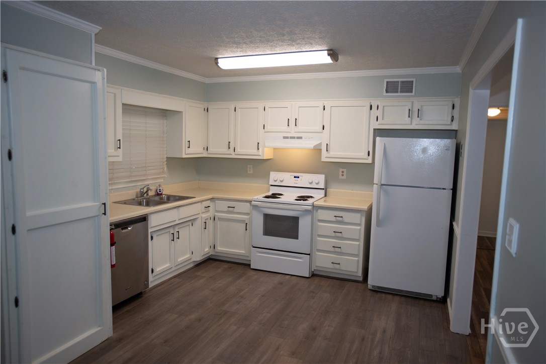 100 Barrington, Athens, Georgia, 2 Bedroom Bedrooms, 0 ,2 BathroomBathrooms,Condominium,For sale,Barrington,CL365634