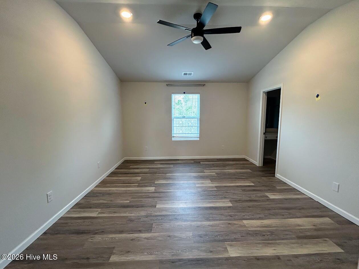 100562771 | Photo 19