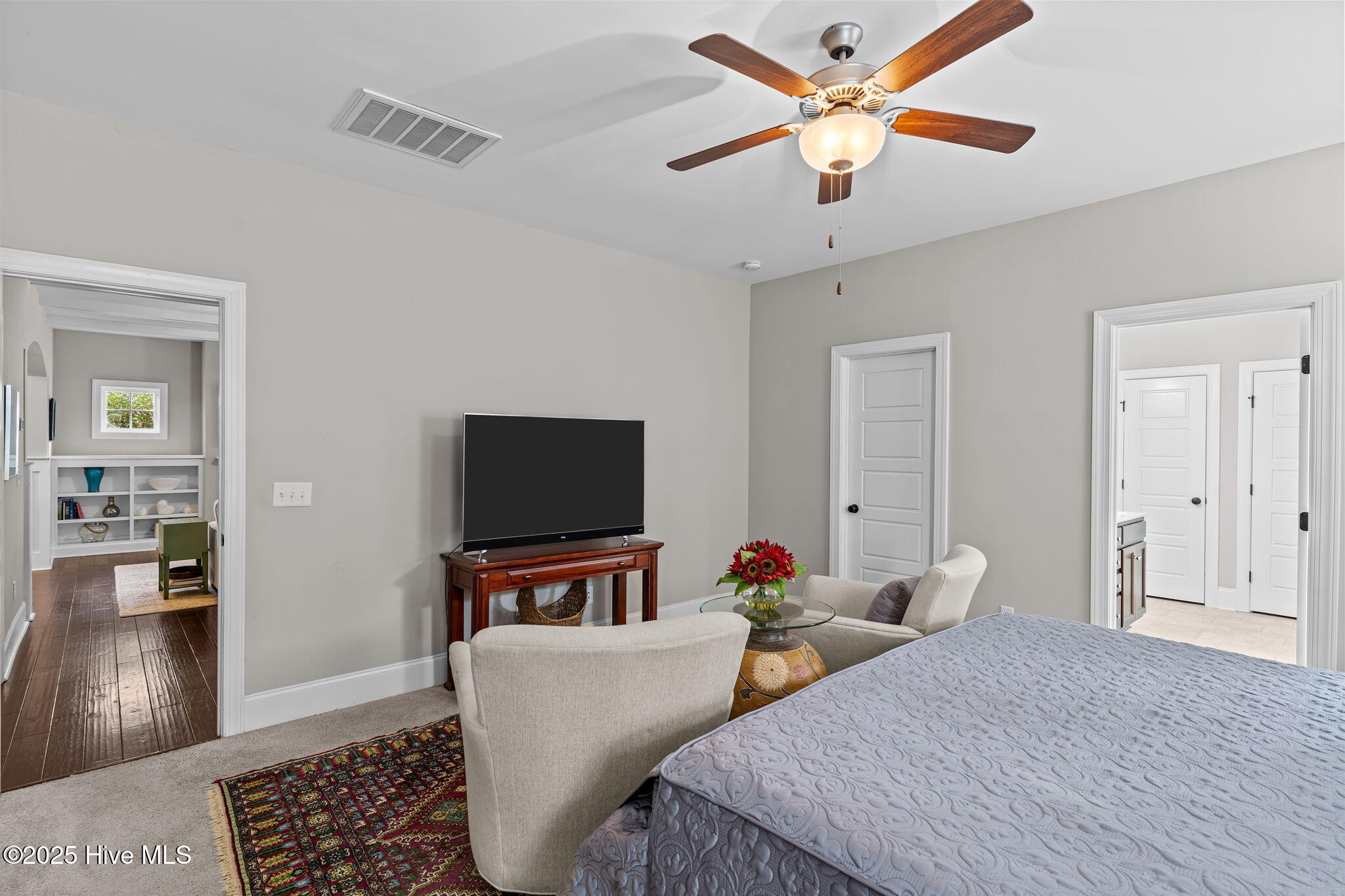 100535481 | Photo 19