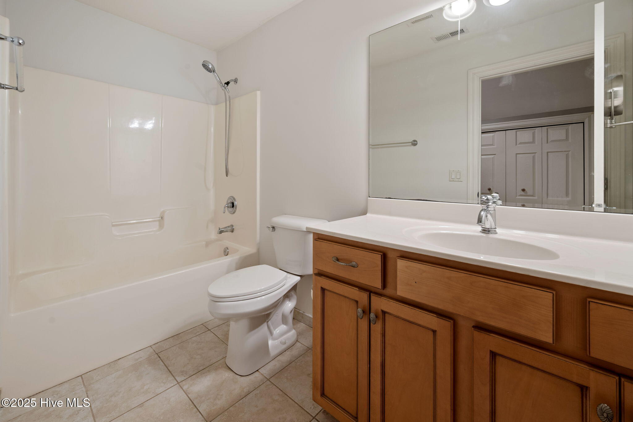 100546164 | Photo 36