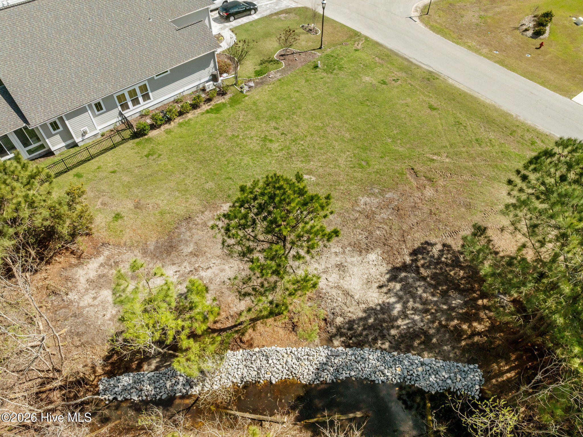 100561510 | Photo 10