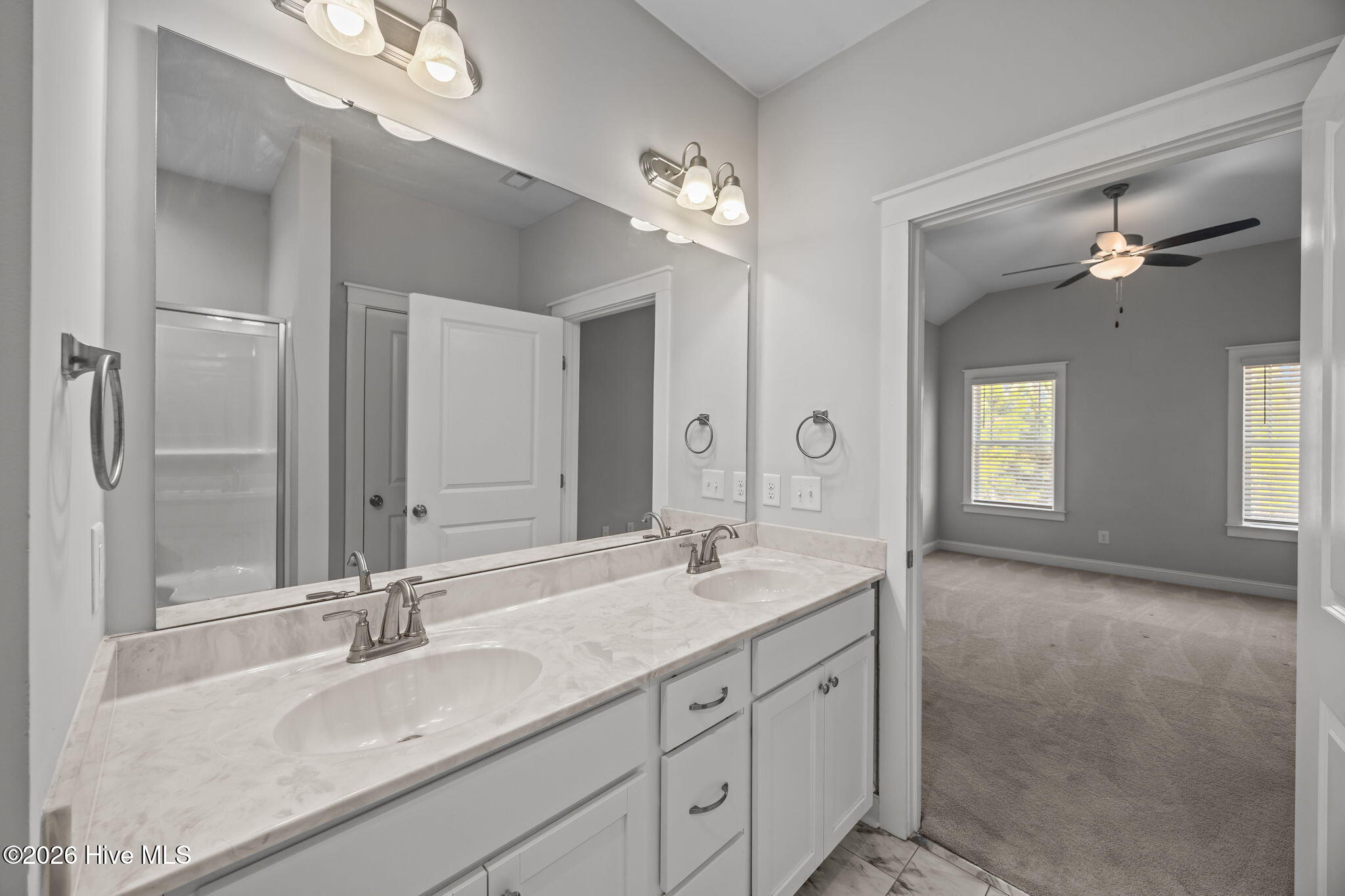 1819 Fox Den Way UNIT 3, Greenville, NC, 27858