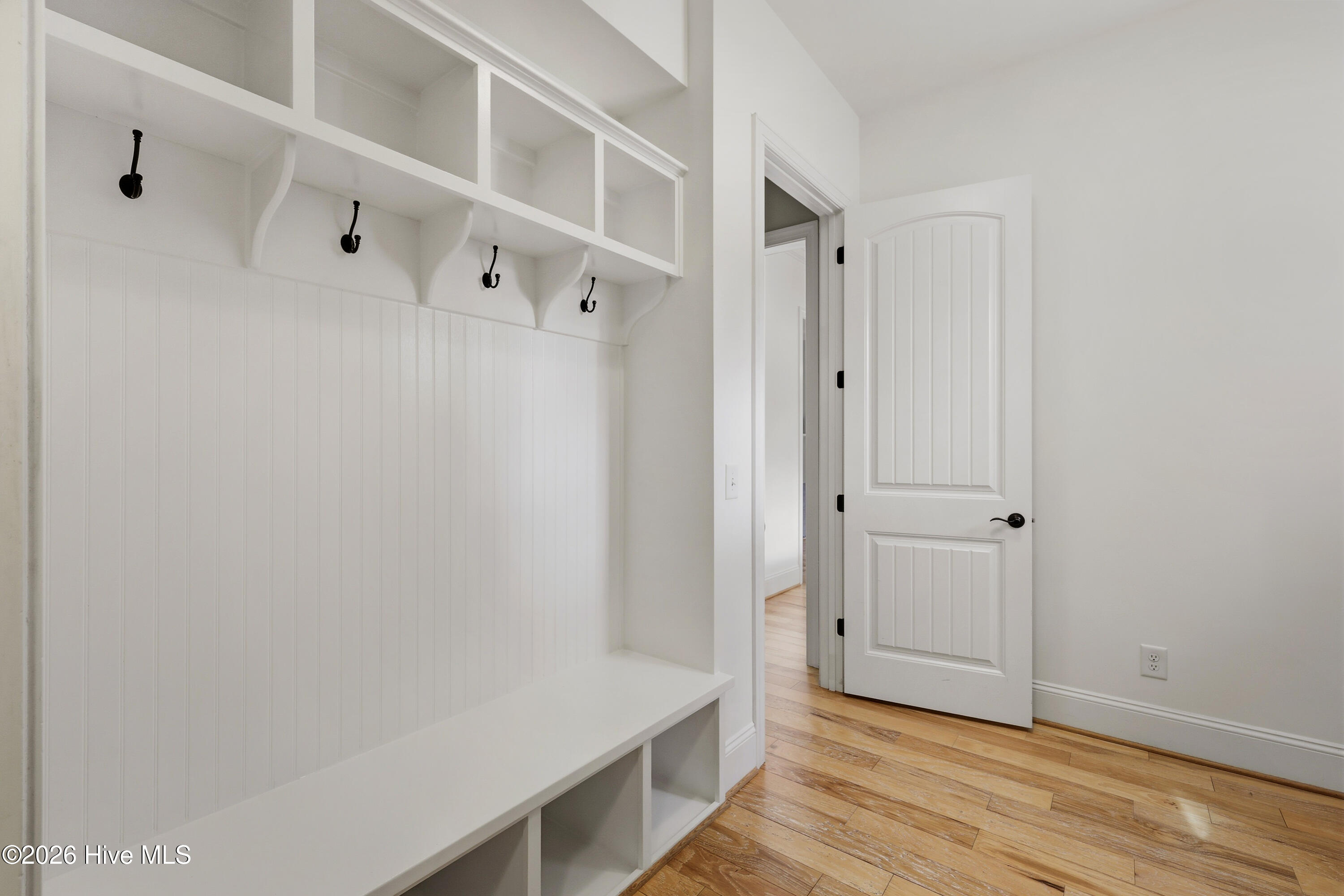 100554068 | Photo 68