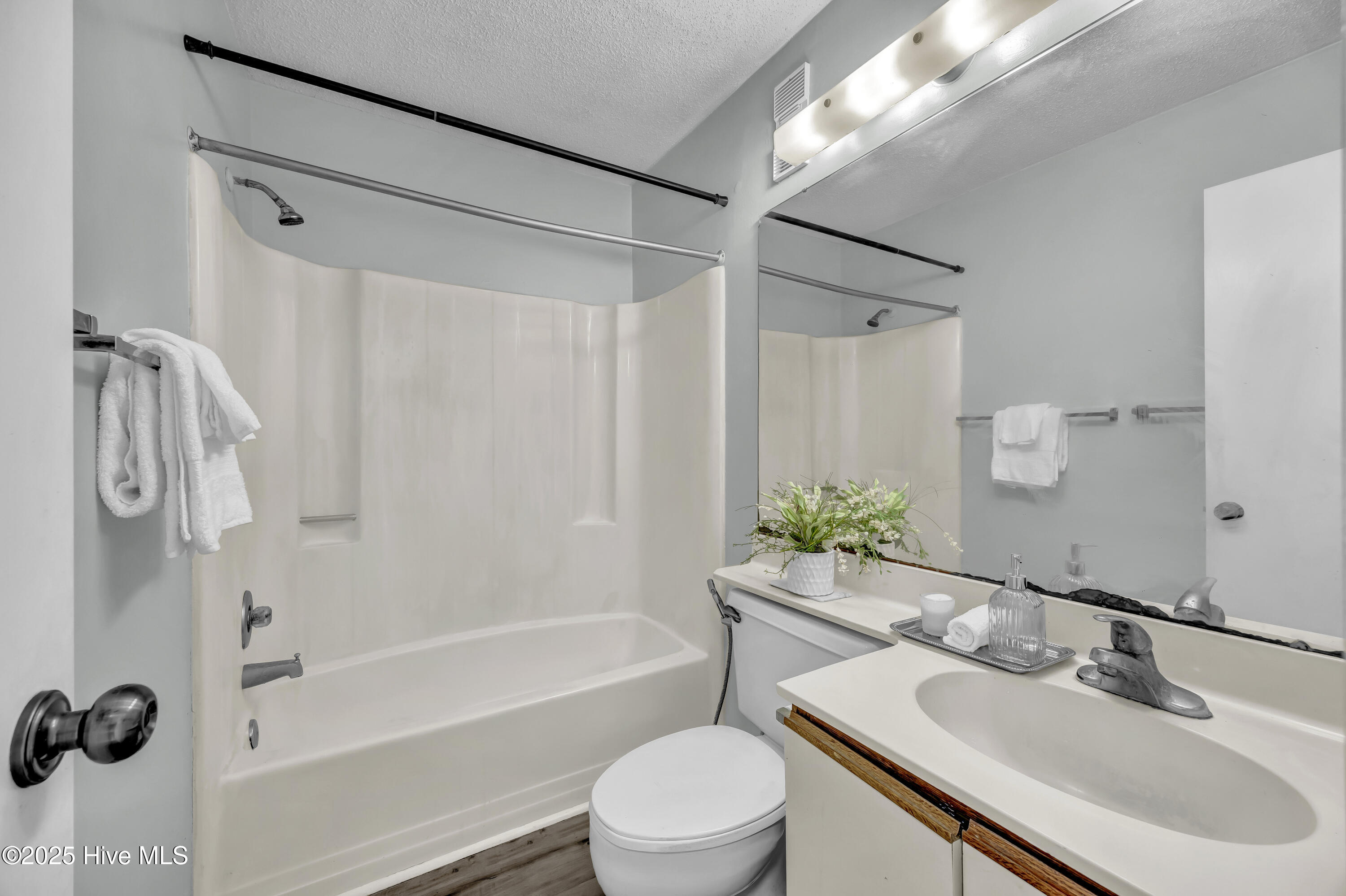 100516907 | Photo 20