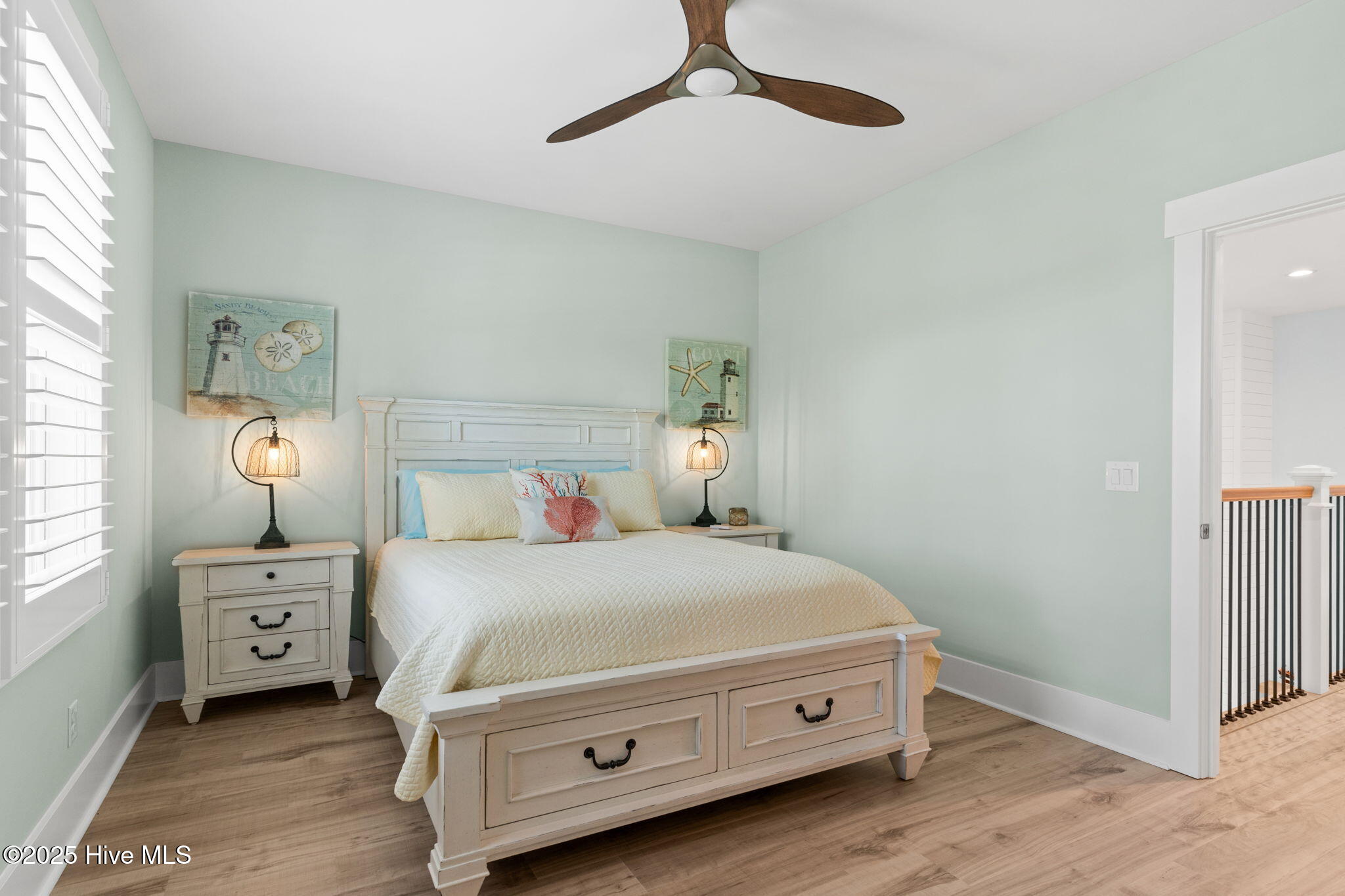 100516887 | Photo 47