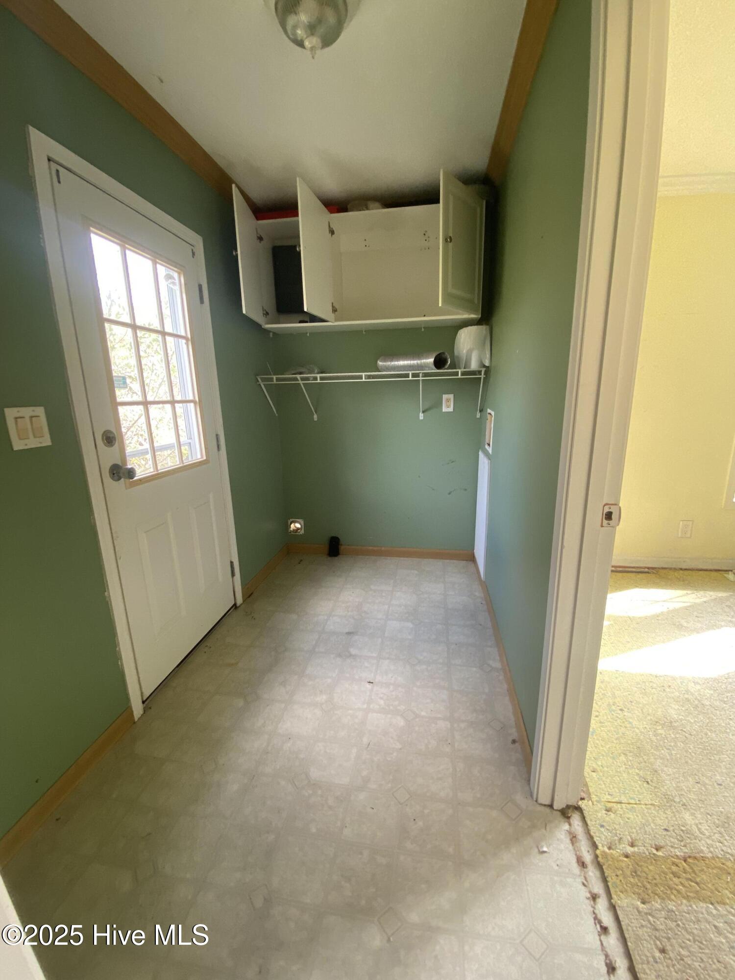 100543834 | Photo 24