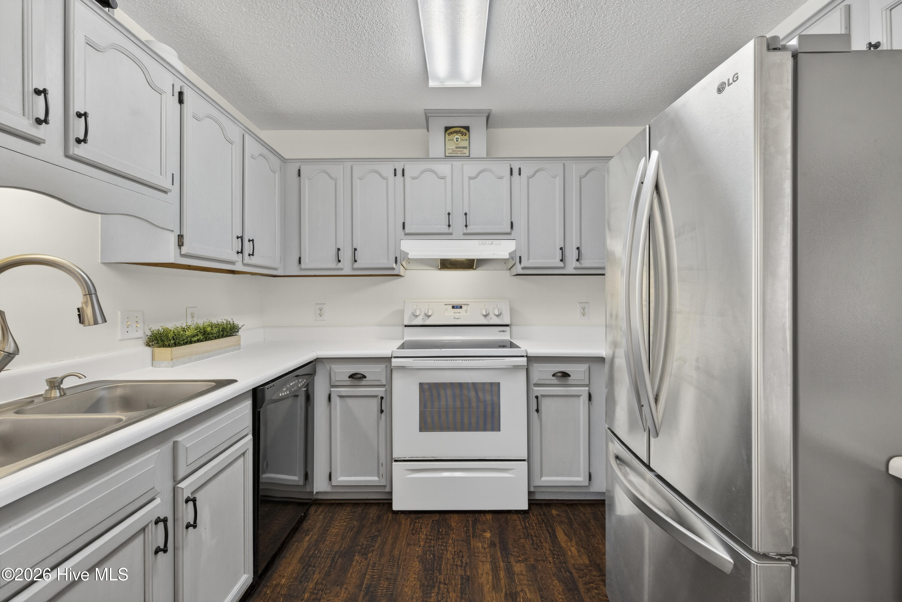 100555851 | Photo 14