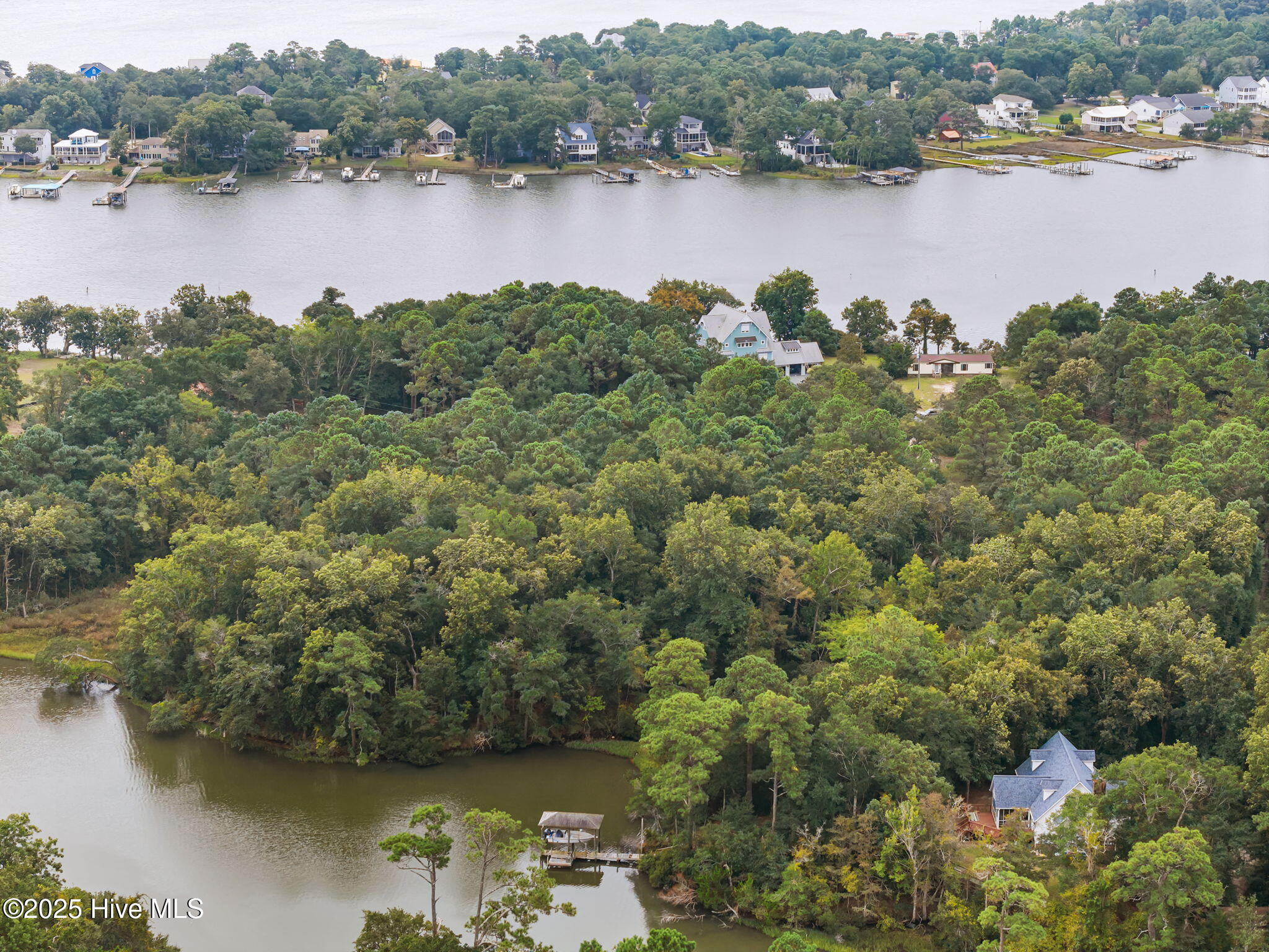 100530050 | Photo 11