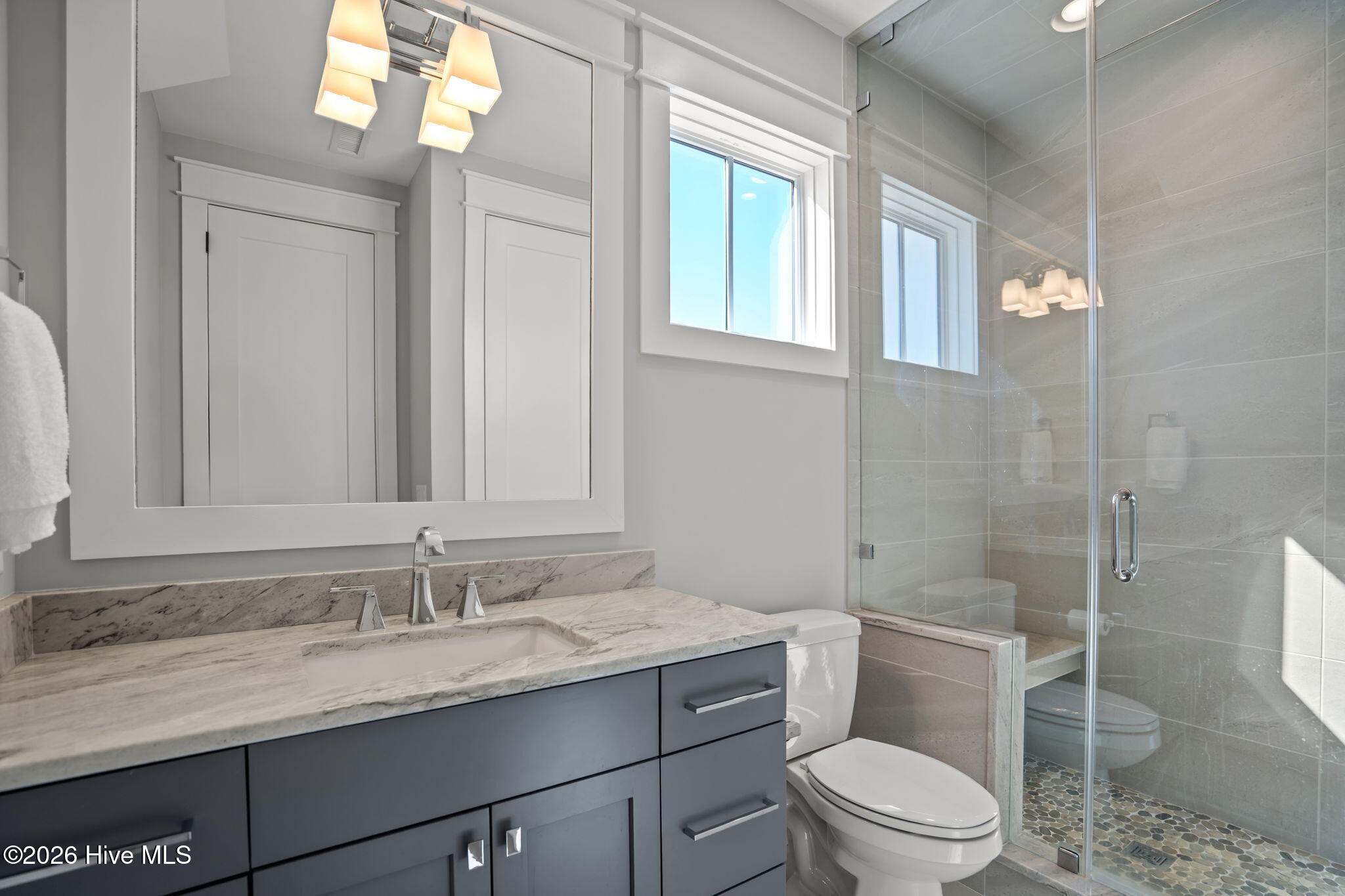 100552762 | Photo 55