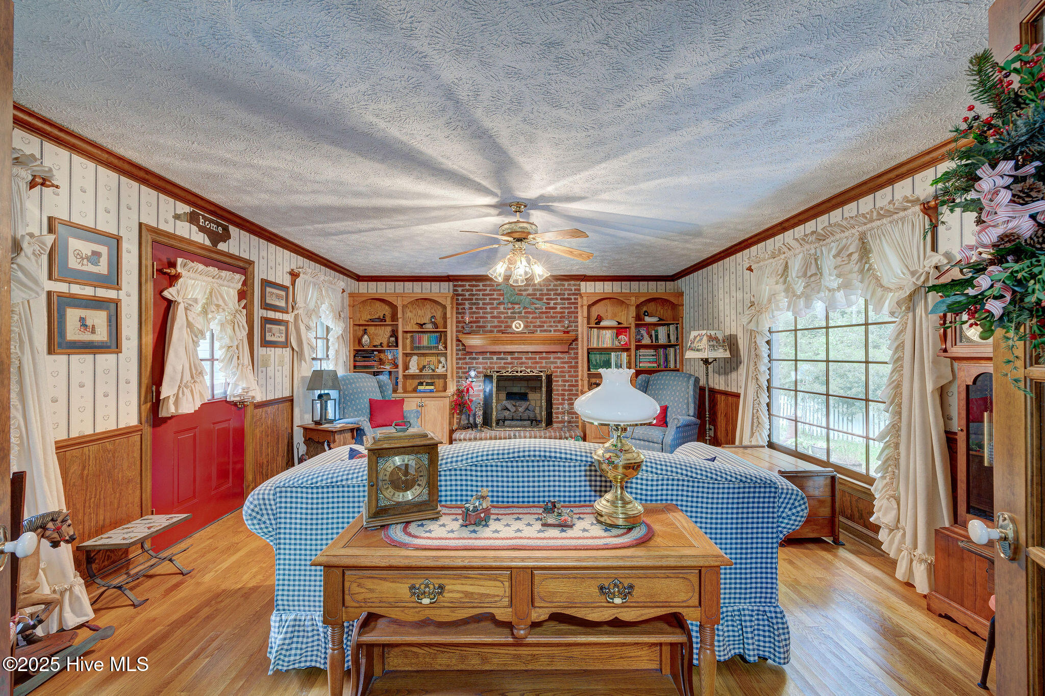 100553041 | Photo 18