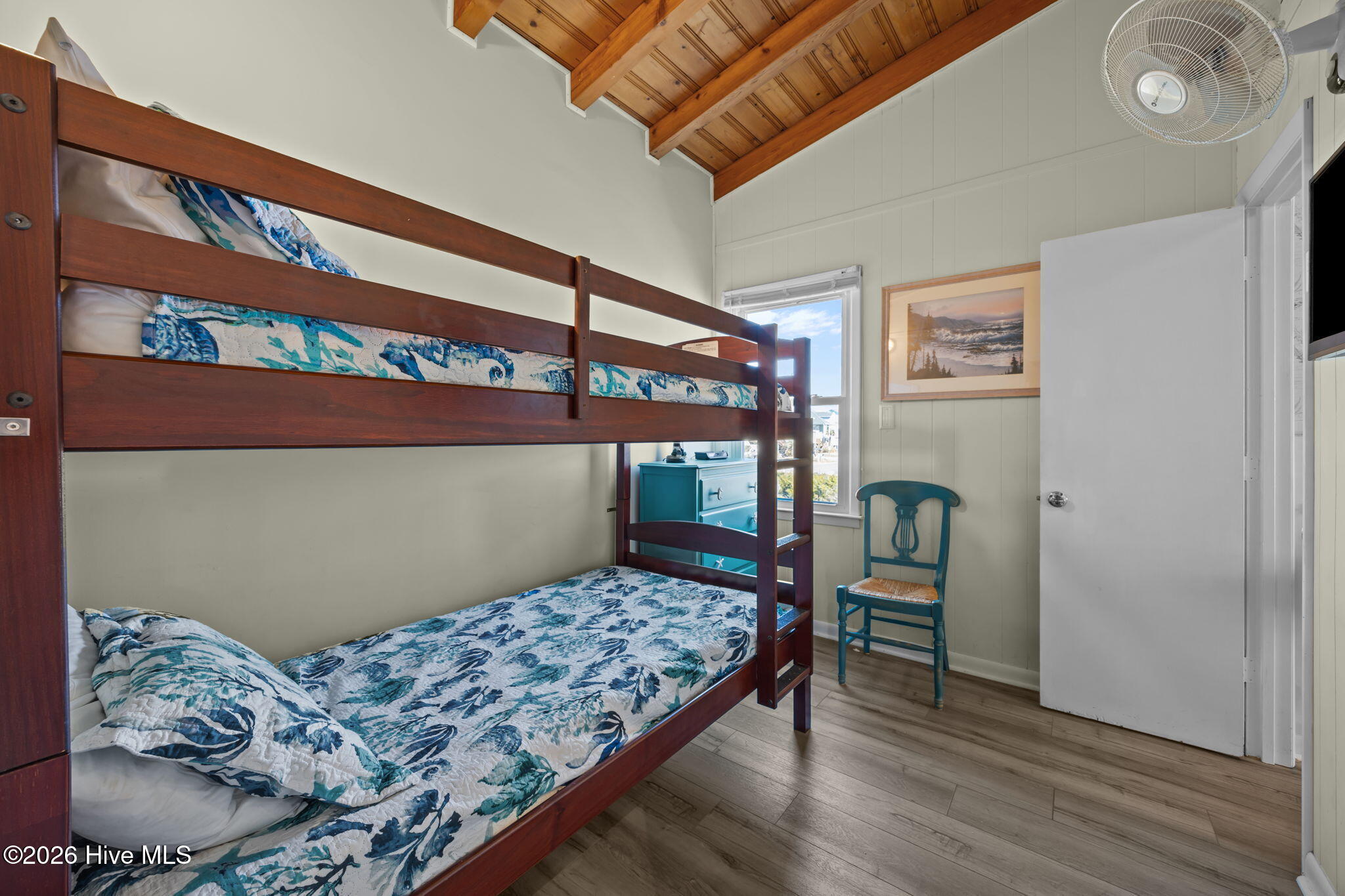 100550375 | Photo 31