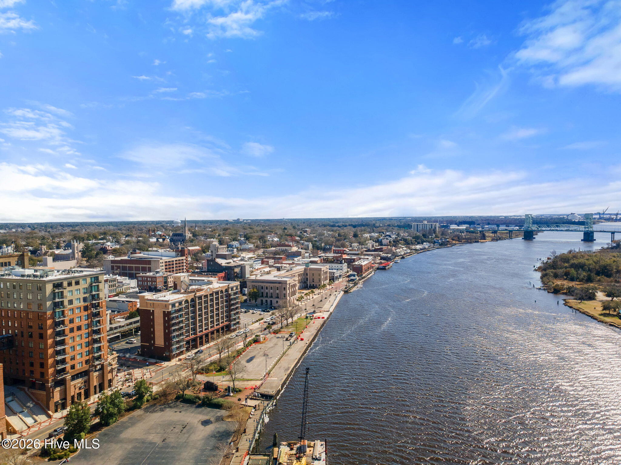 100557626 | Photo 29