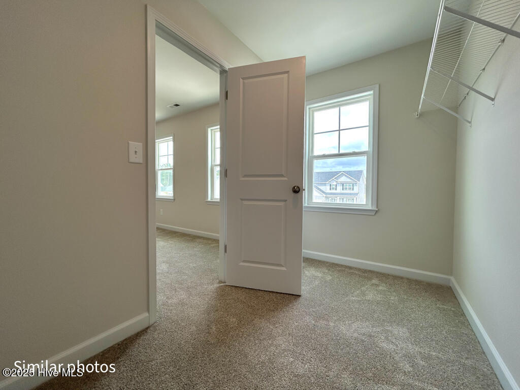 100472356 | Photo 47