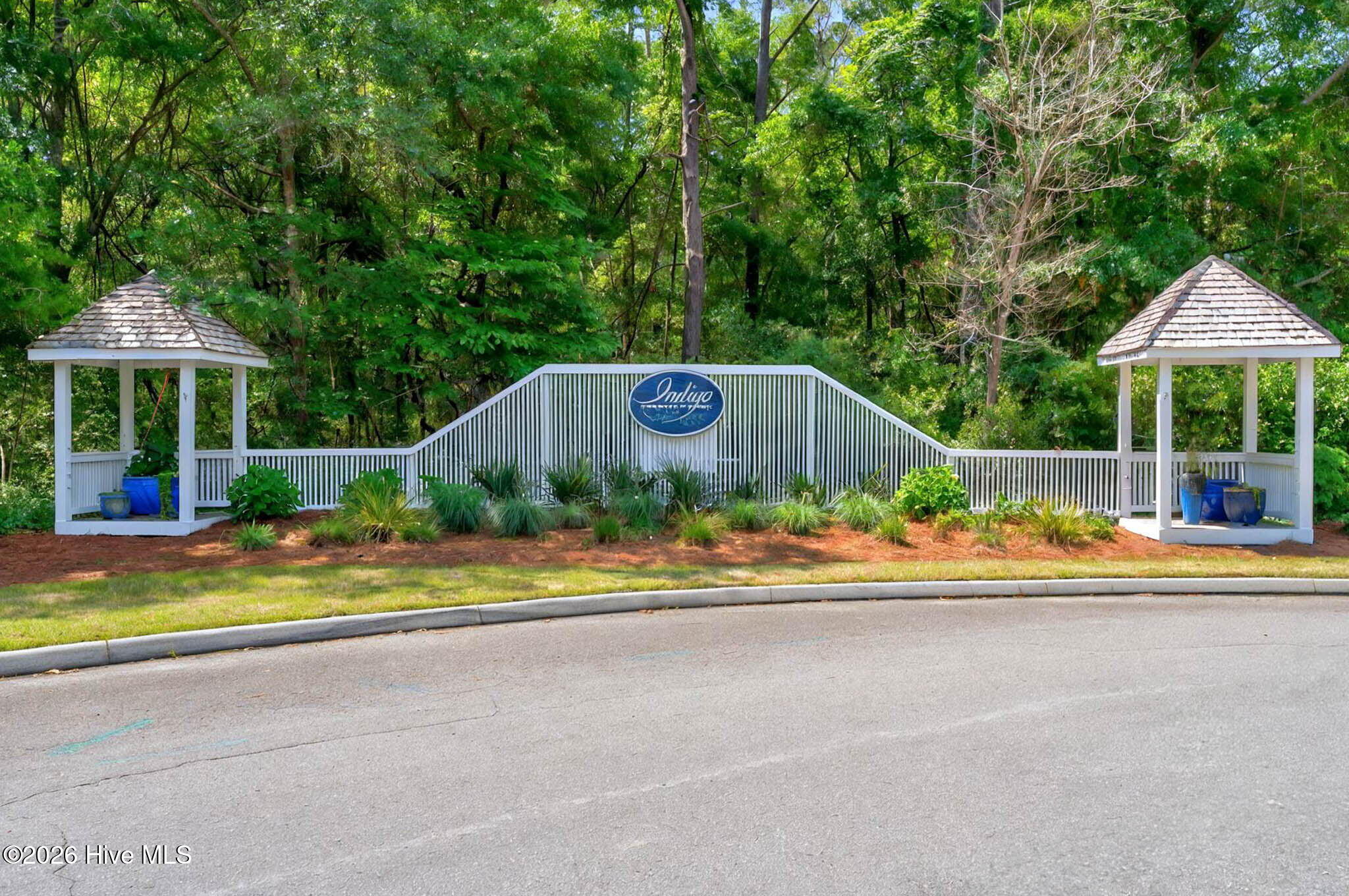 100564993 | Photo 59