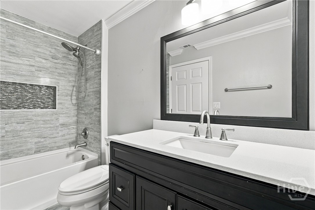 Beautifully Upgraded w/ Tiled Showes