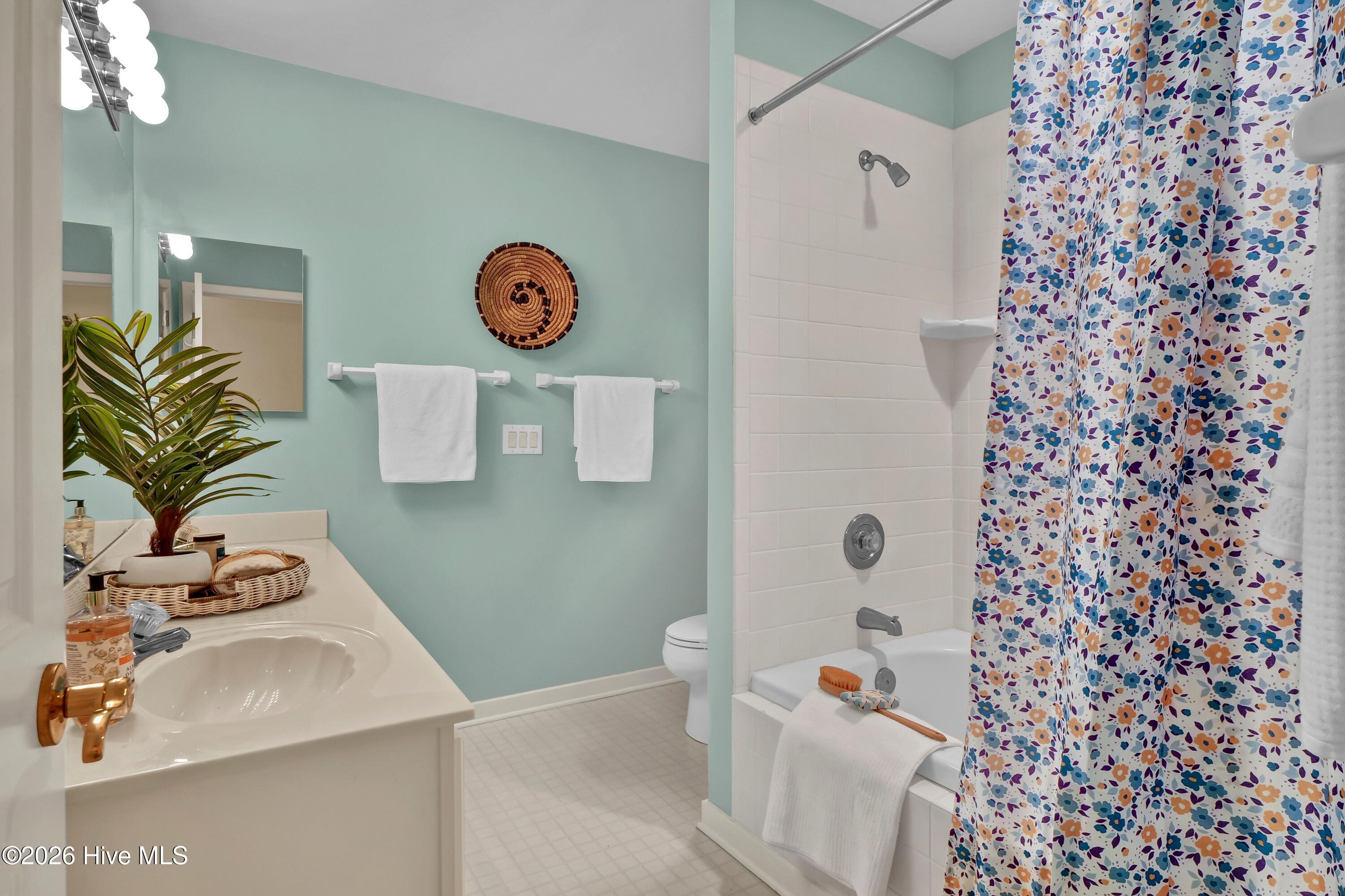 100554854 | Photo 17