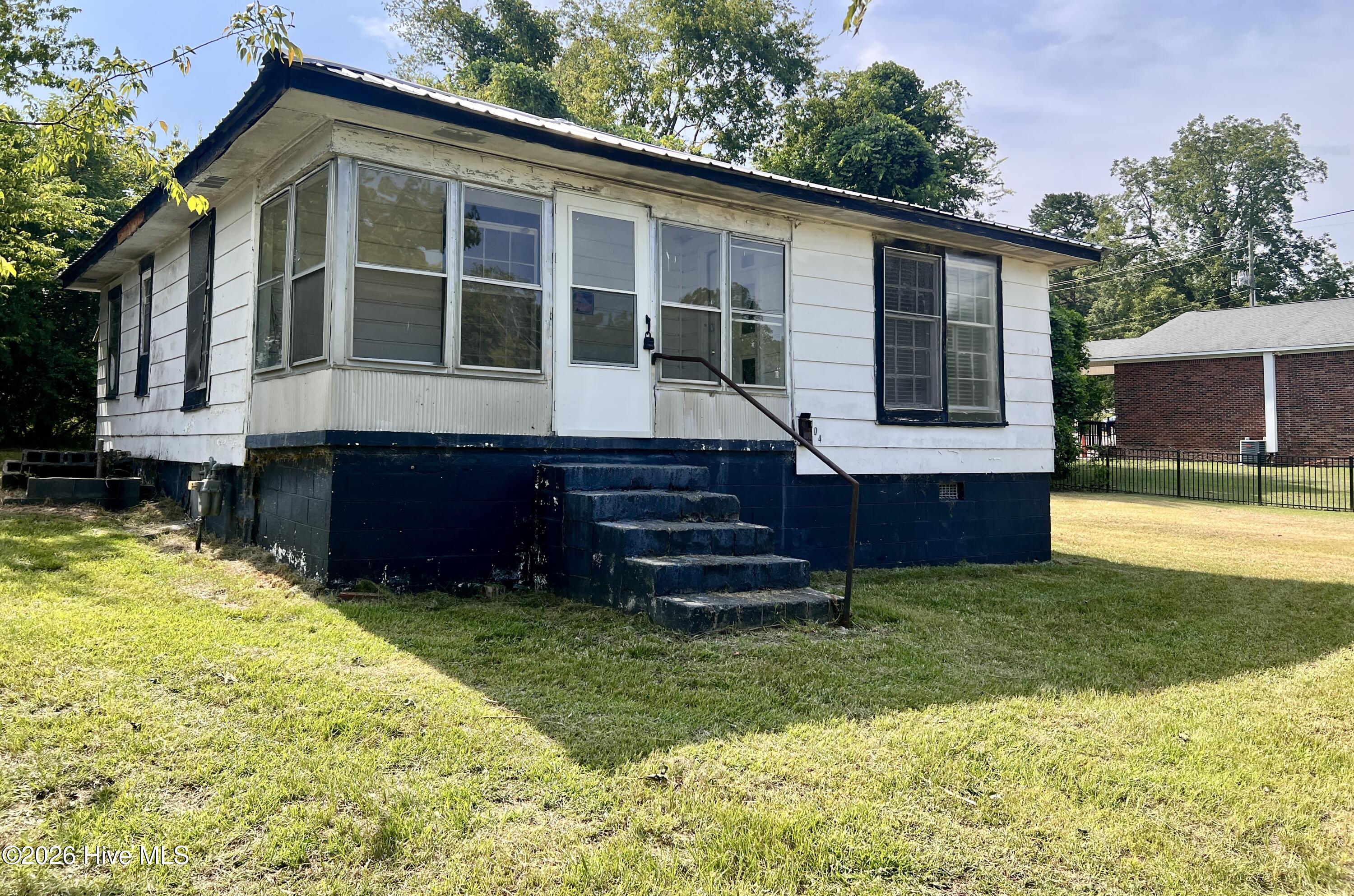 2nd image of 103 S Stewart St, Rockingham, NC 28379 | MLS# 100596930