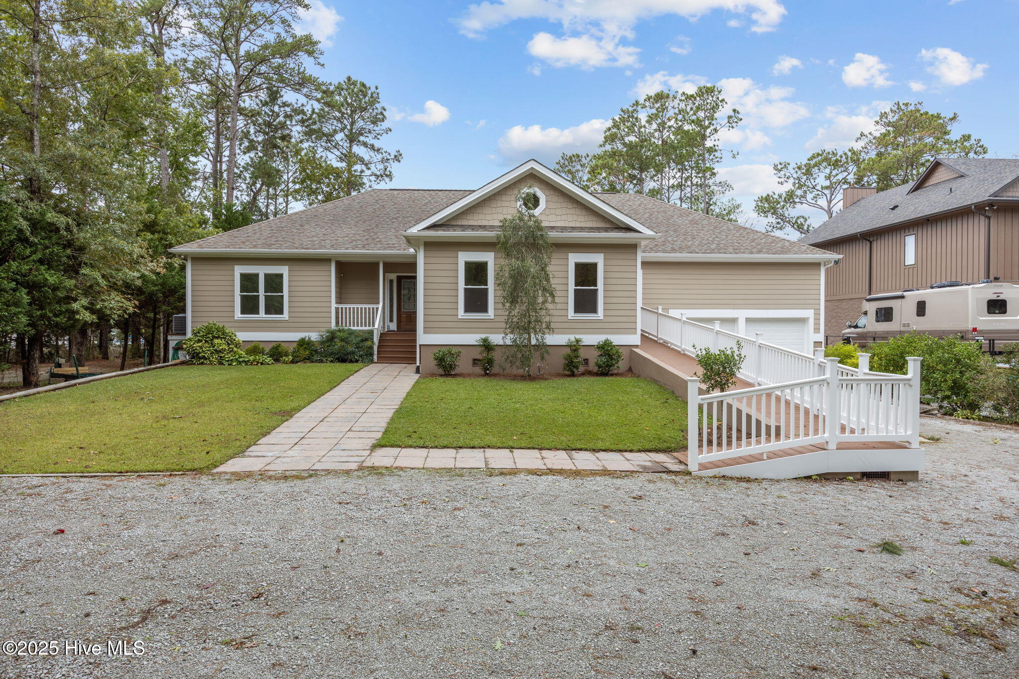 402 Whittaker Point Road,Oriental