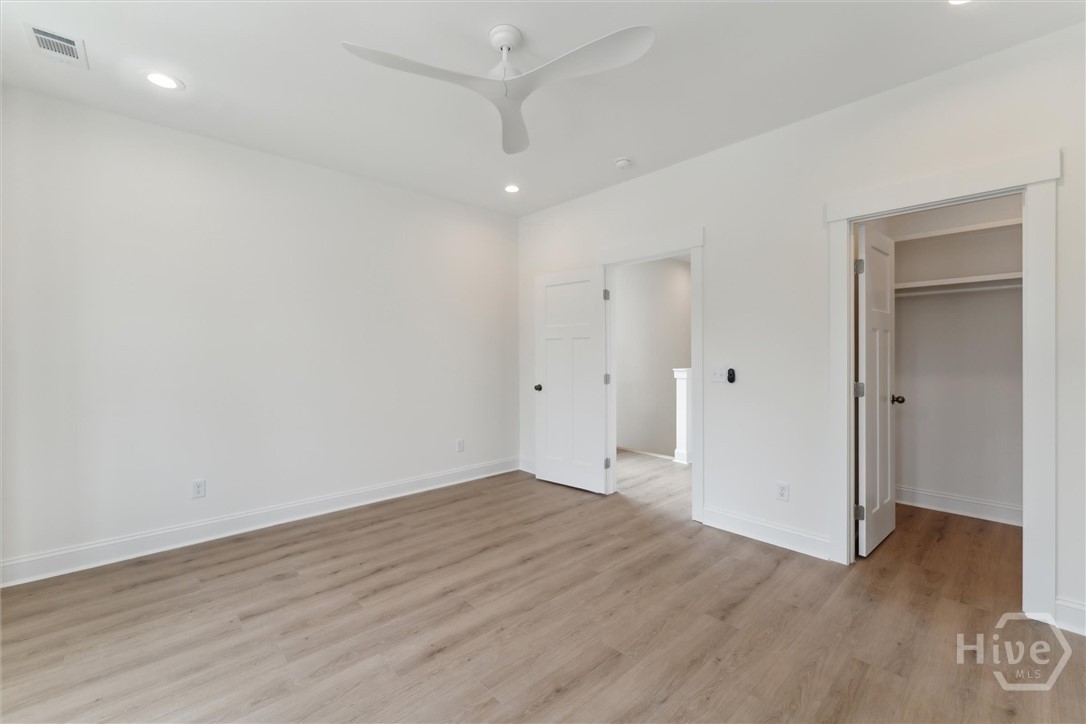 1211 E 34th Street