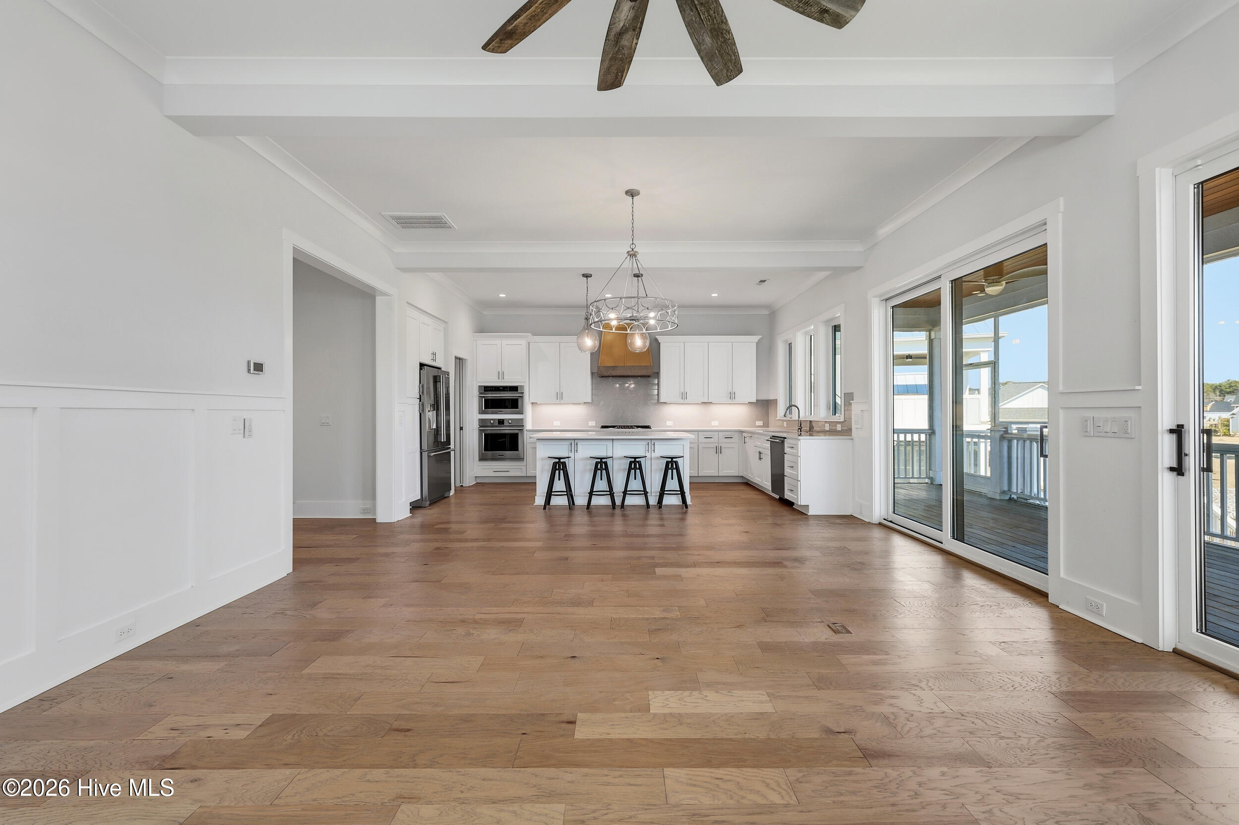 100553970 | Photo 20