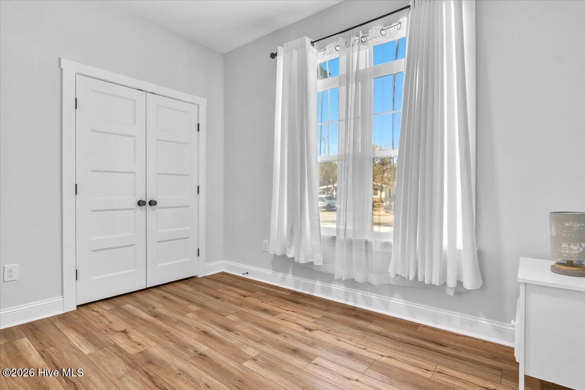 100552263 | Photo 23