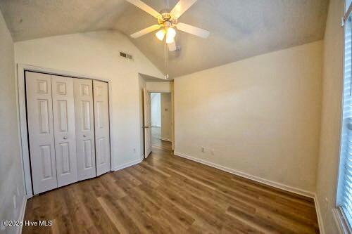 100558421 | Photo 22