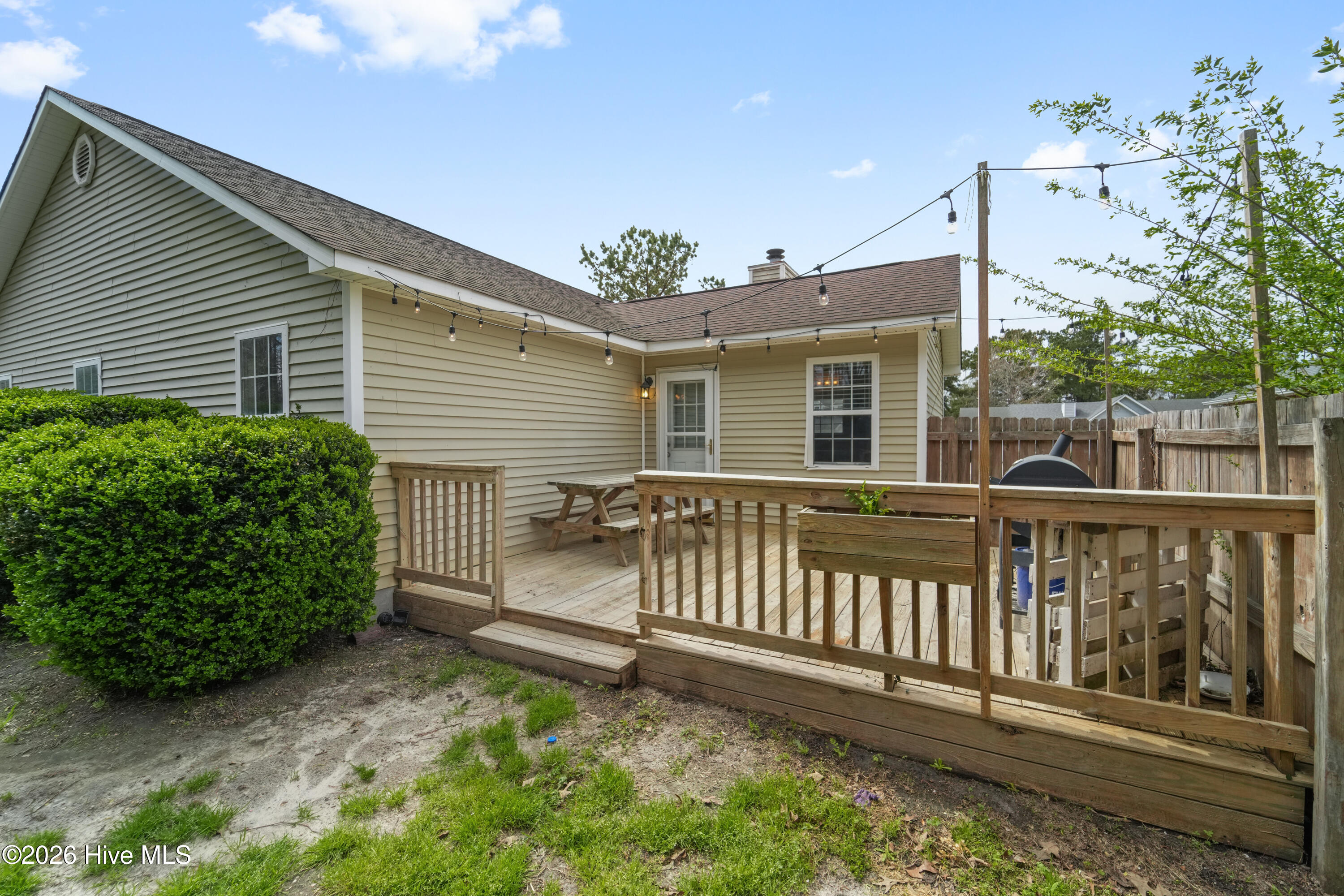 100561681 | Photo 39