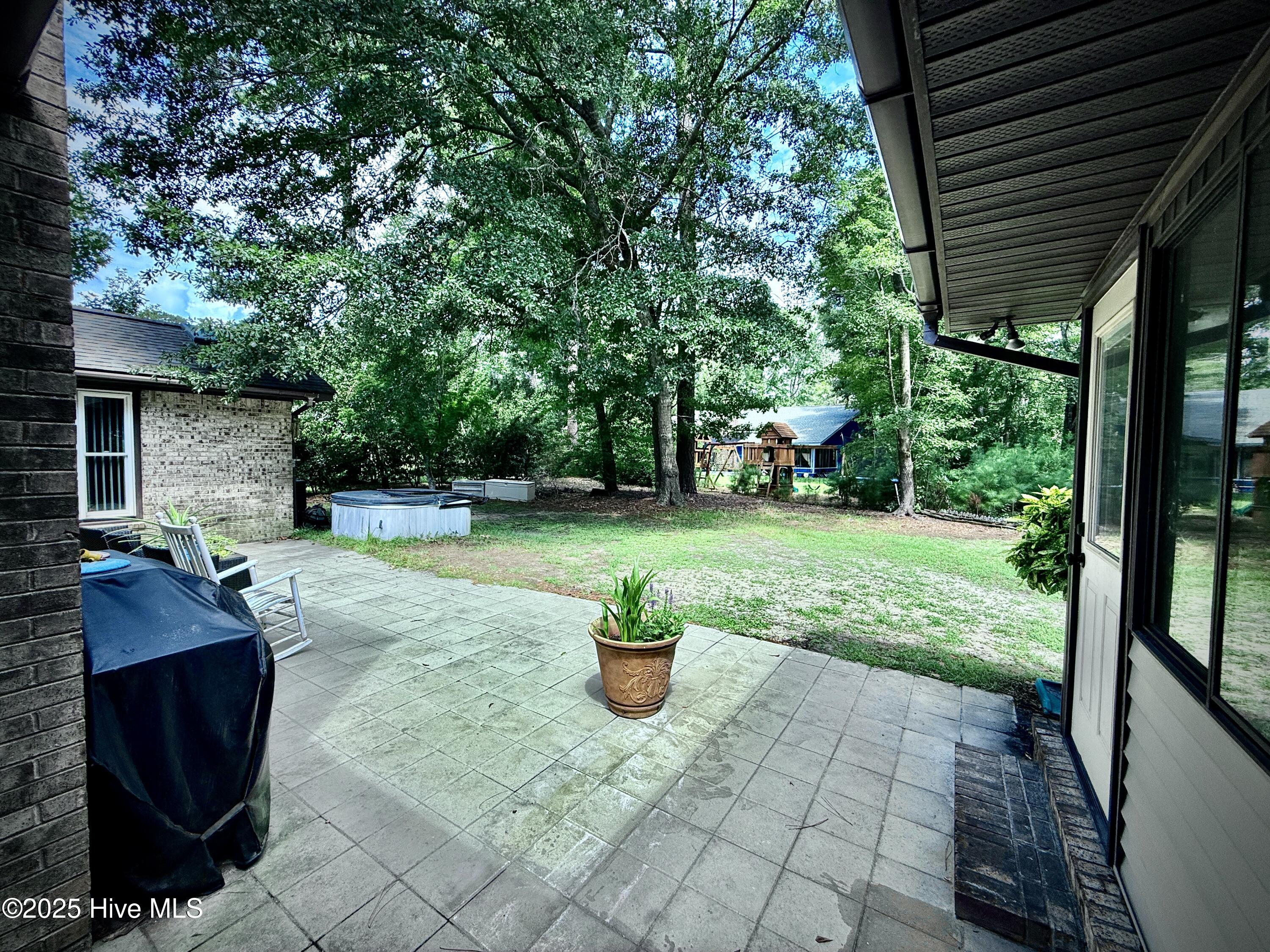 100518728 | Photo 22