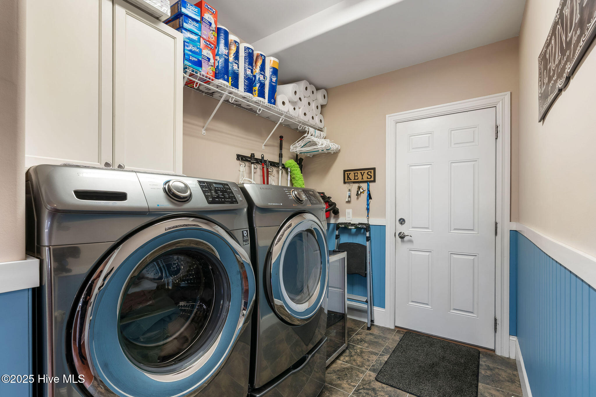 100541913 | Photo 70