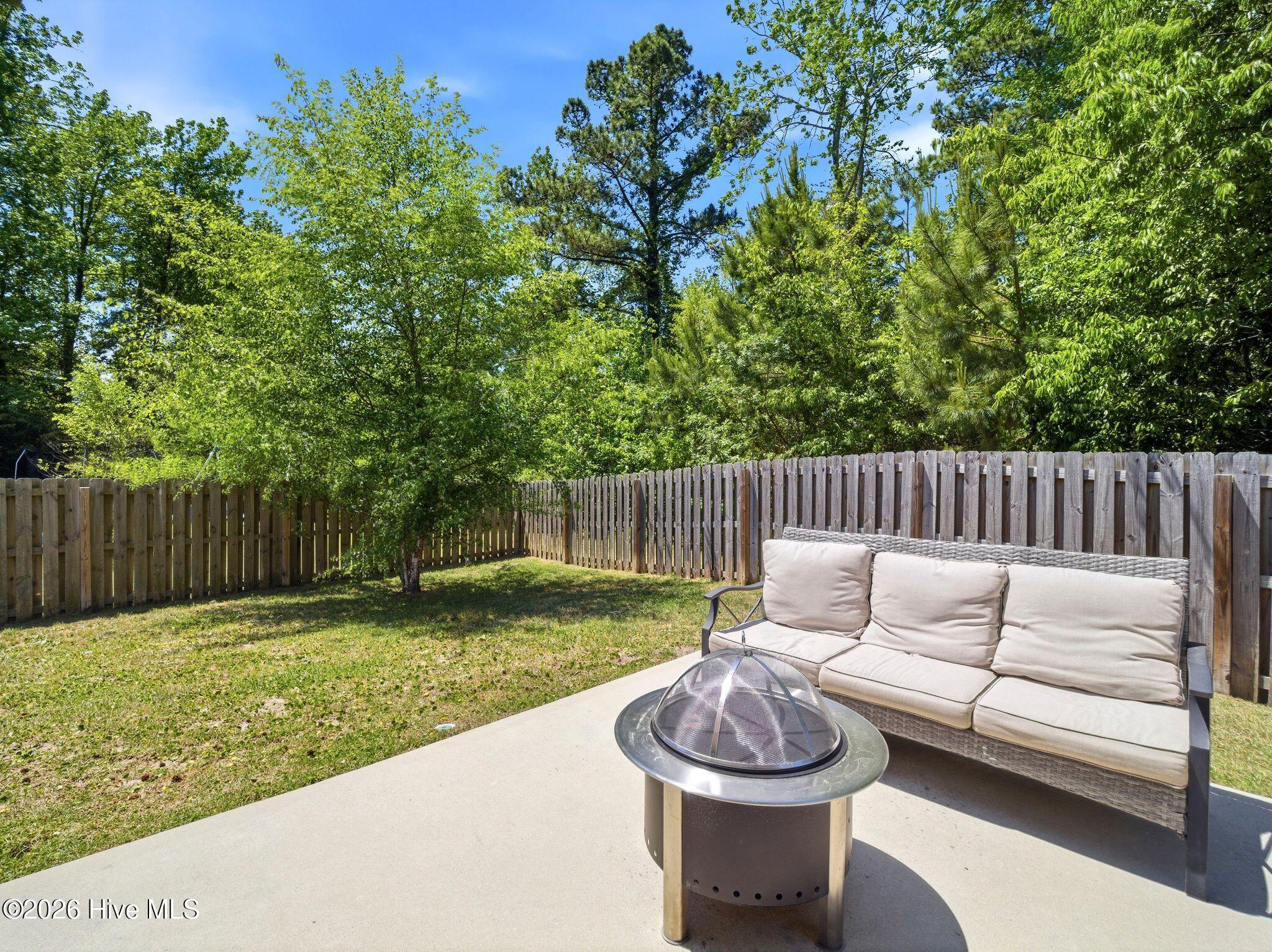 100569792 | Photo 52