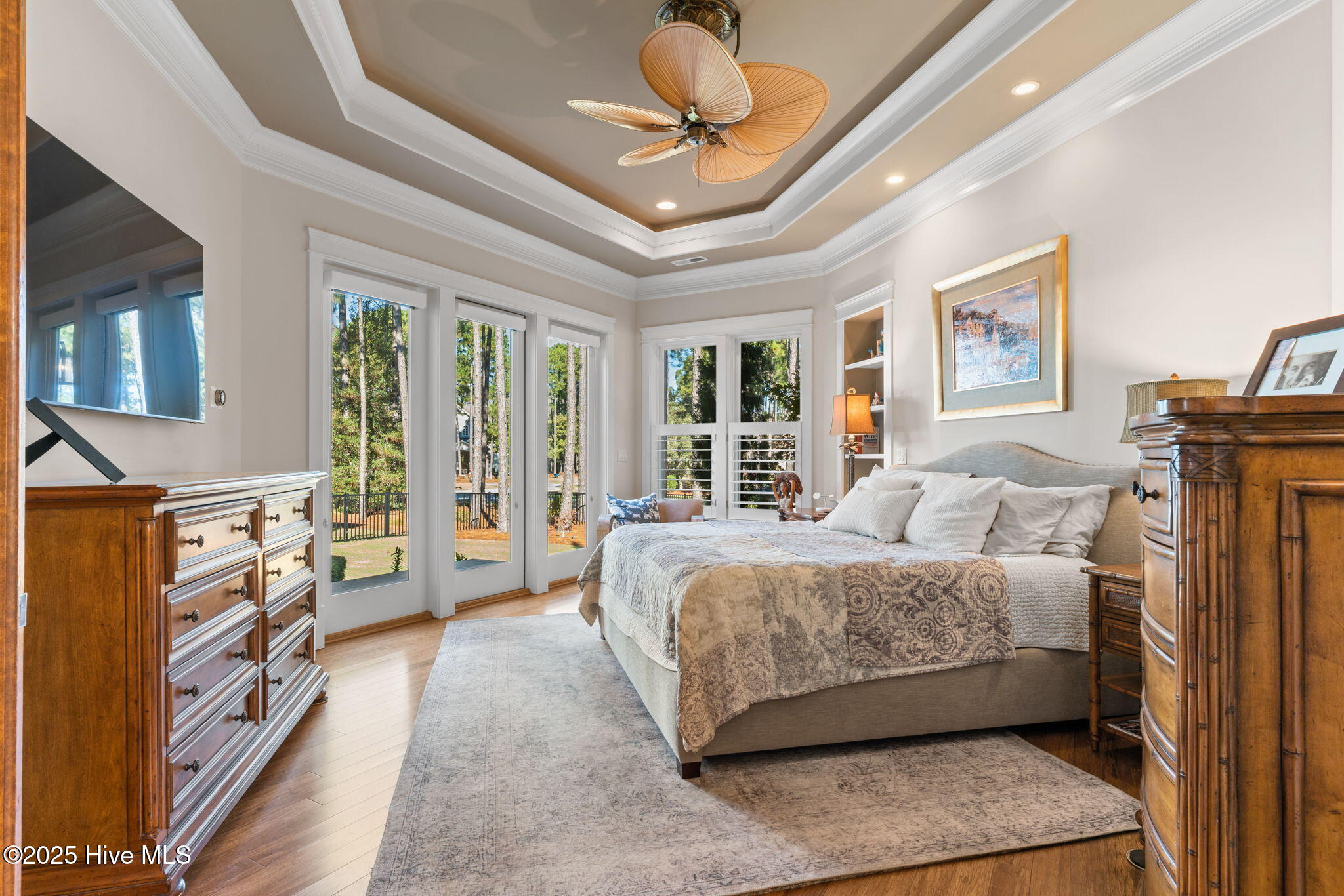 100540302 | Photo 37