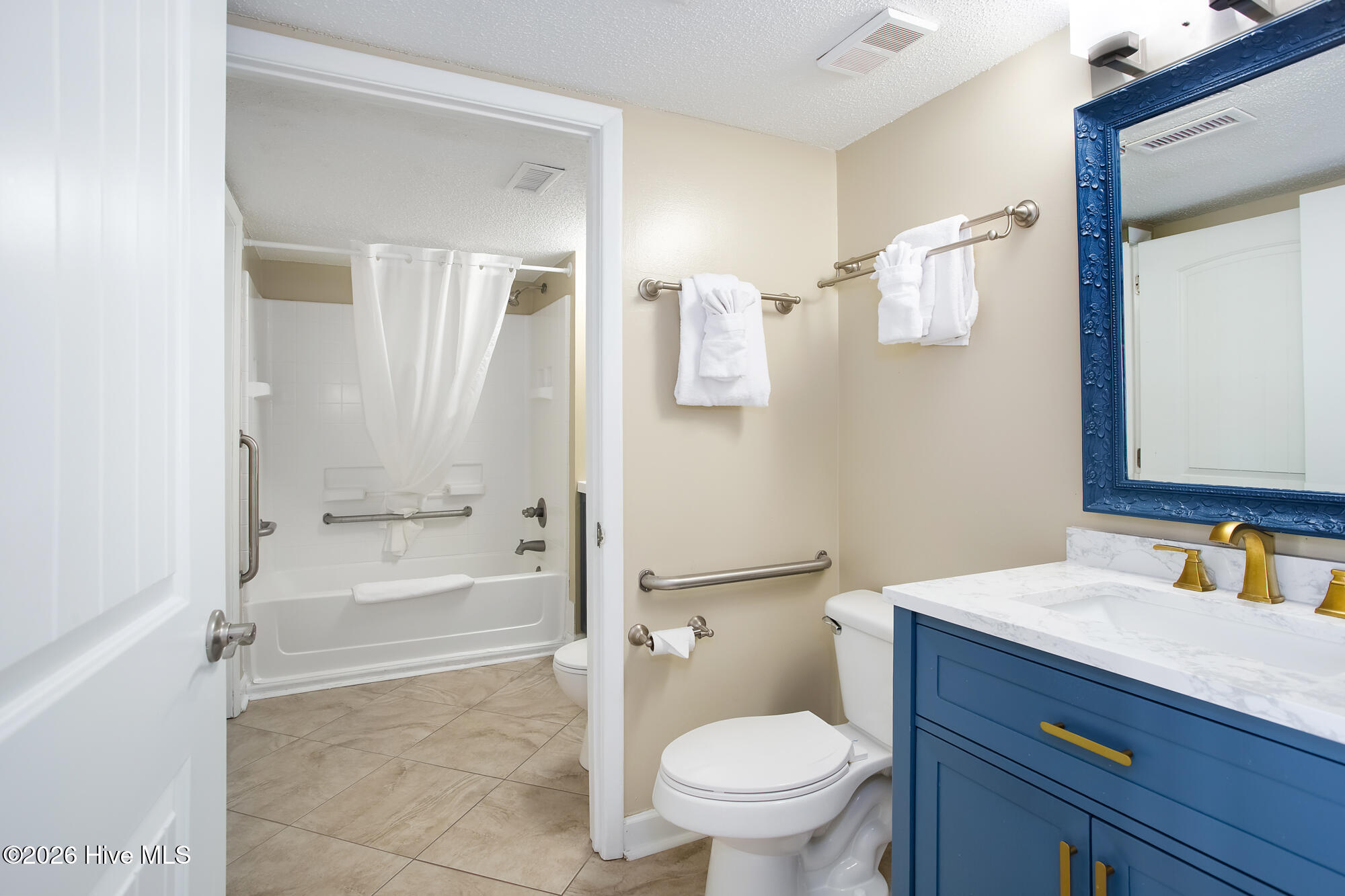 100567050 | Photo 14