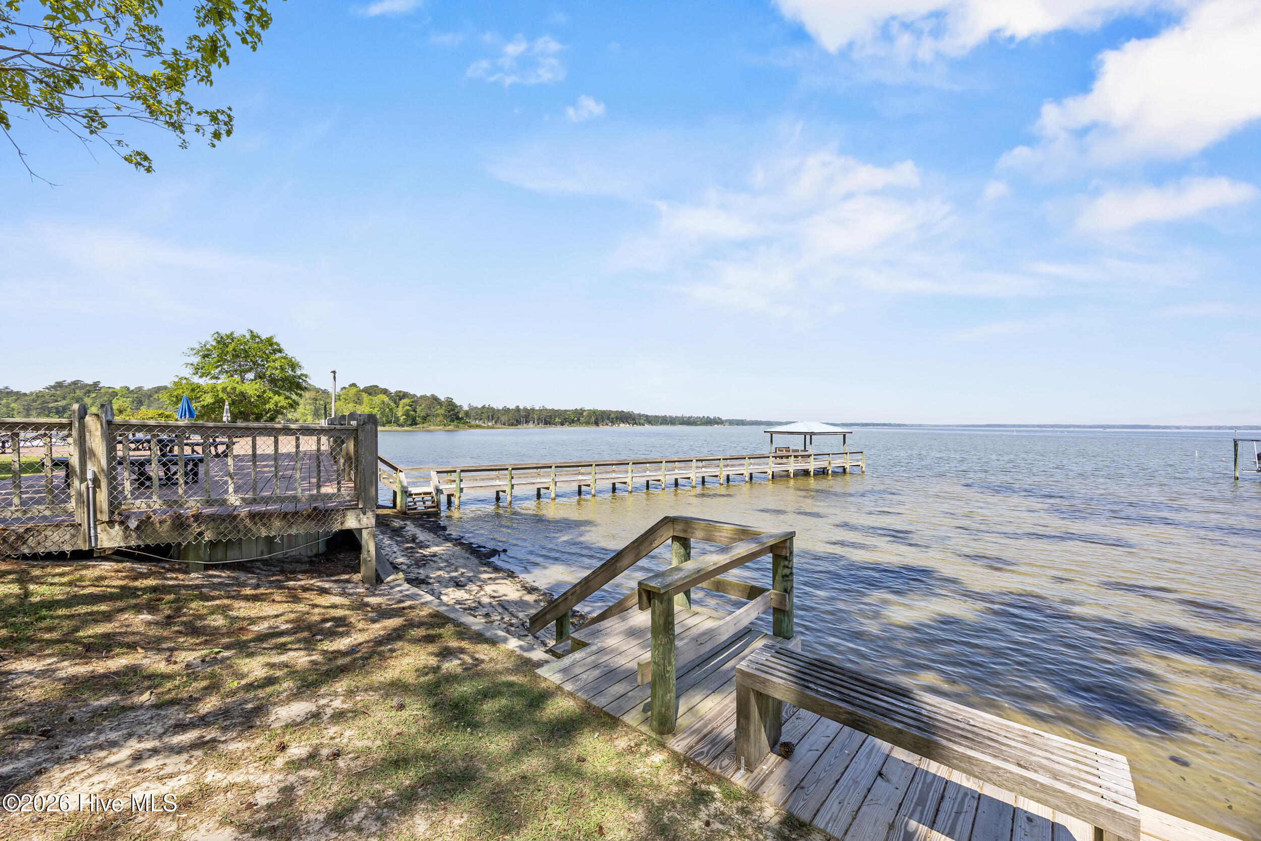 100569506 | Photo 68