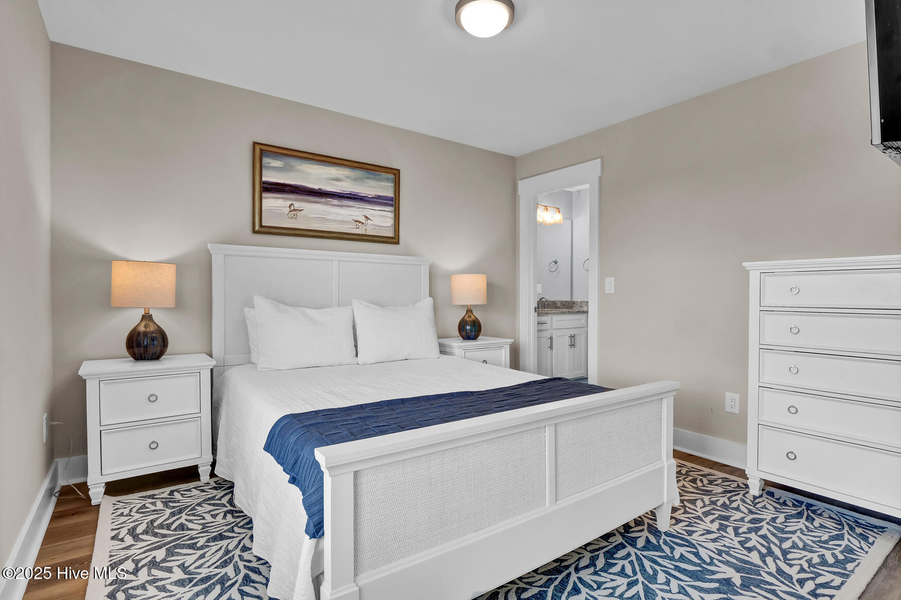 100544154 | Photo 51