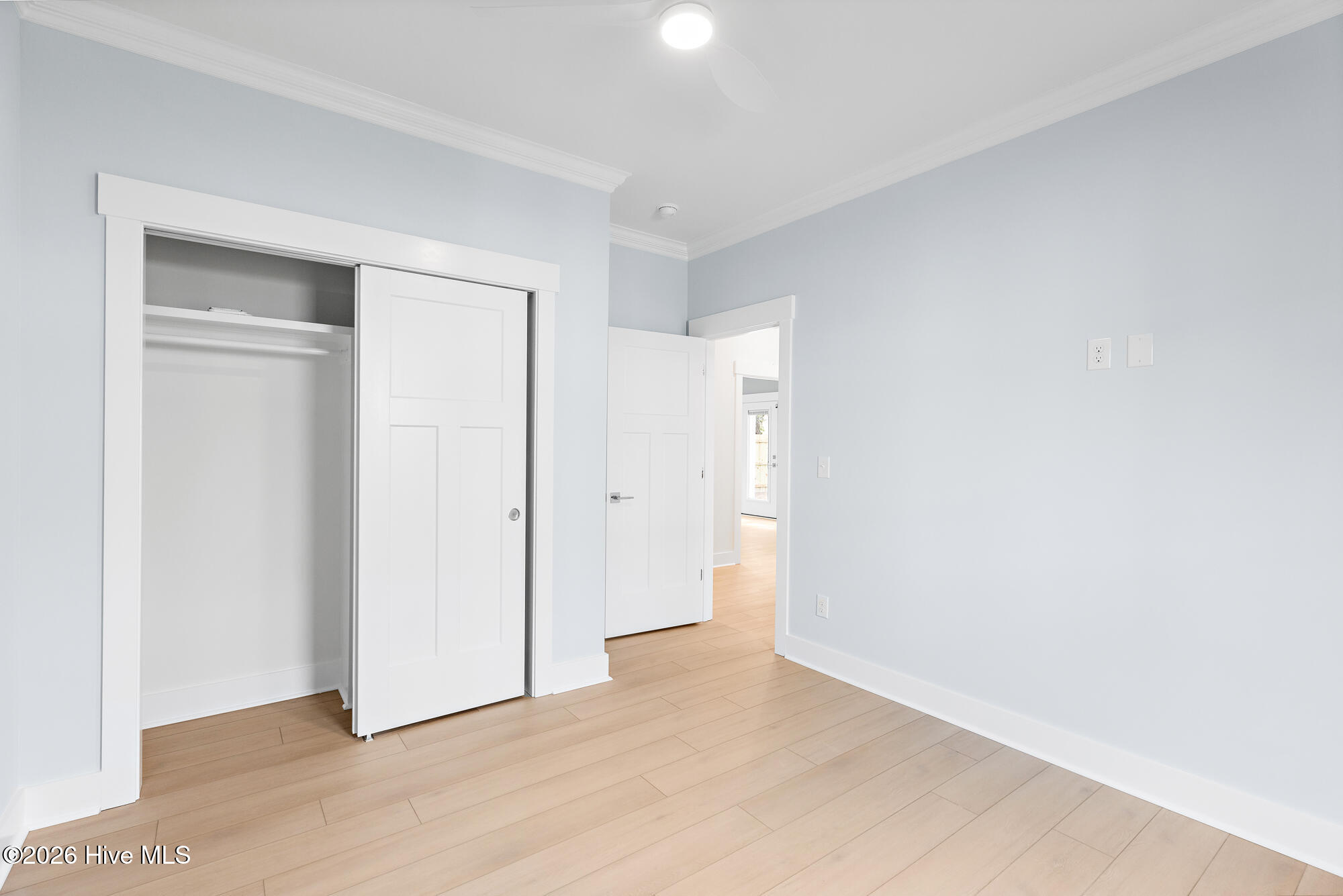 100547169 | Photo 33